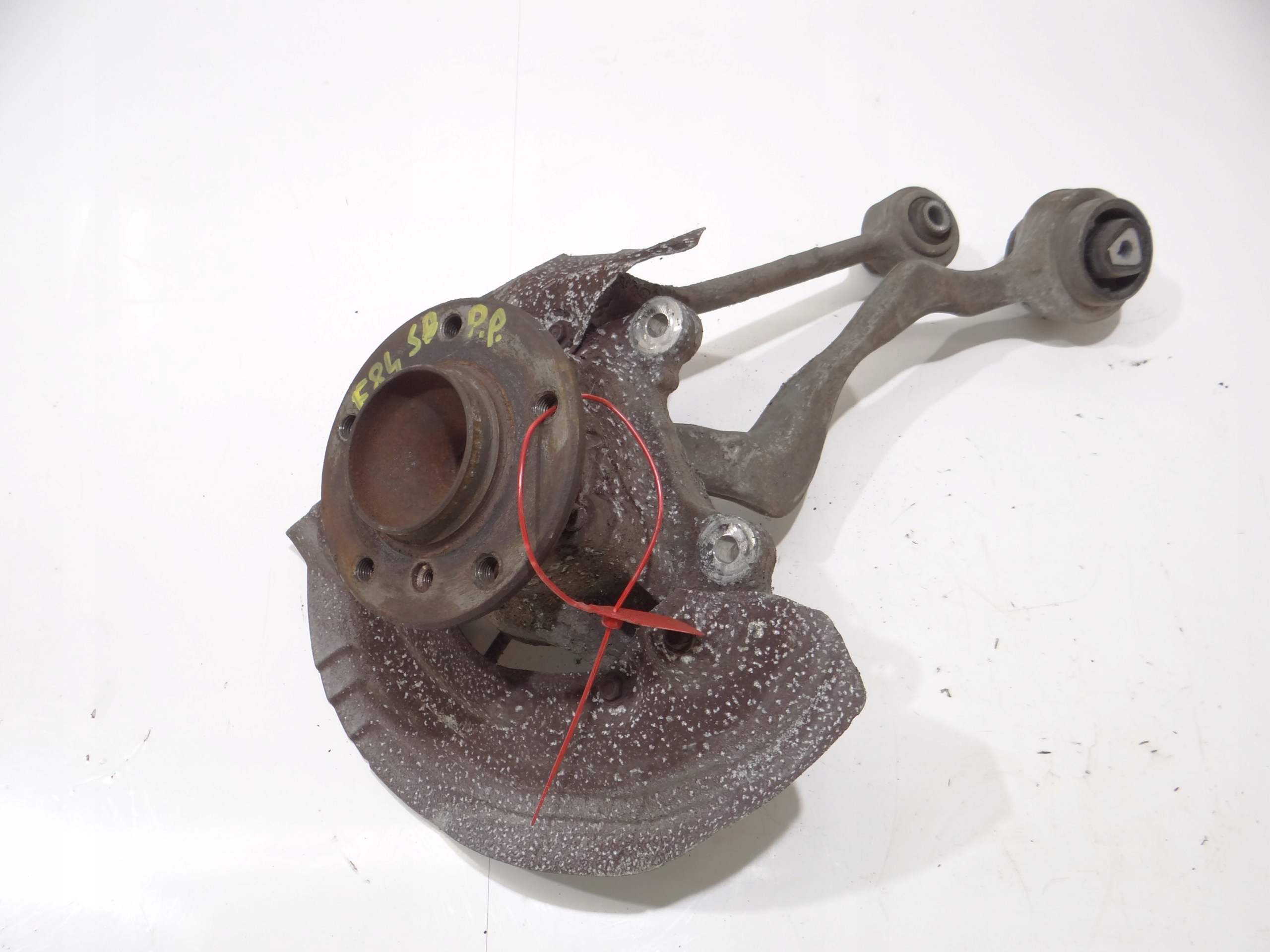 čepu otoč pravá přední předek BMW X1 E84 N47 OE SDRIVE (16098675)