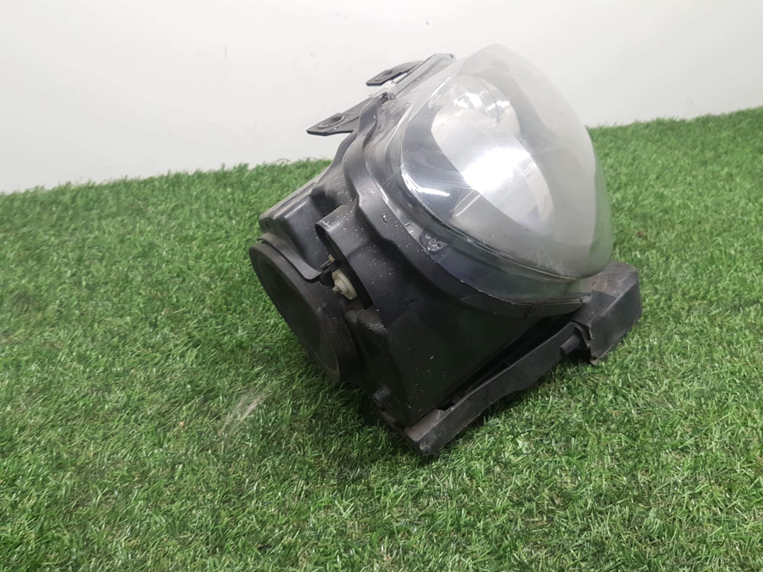 light right front VOLKSWAGEN GOLF 6 254258-01 R