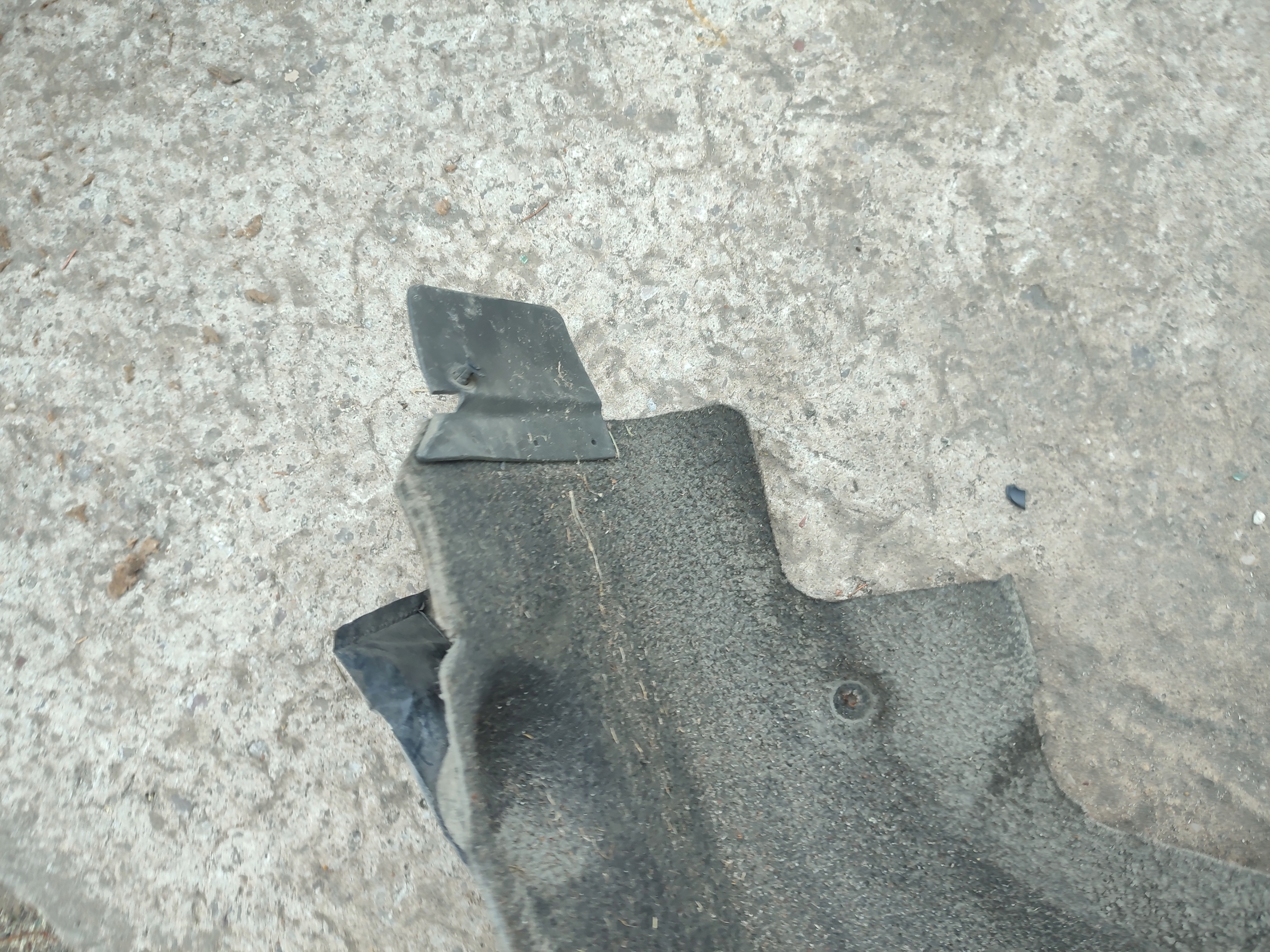 mudguard right rear. right rear part Mercedes W204 KOMBI