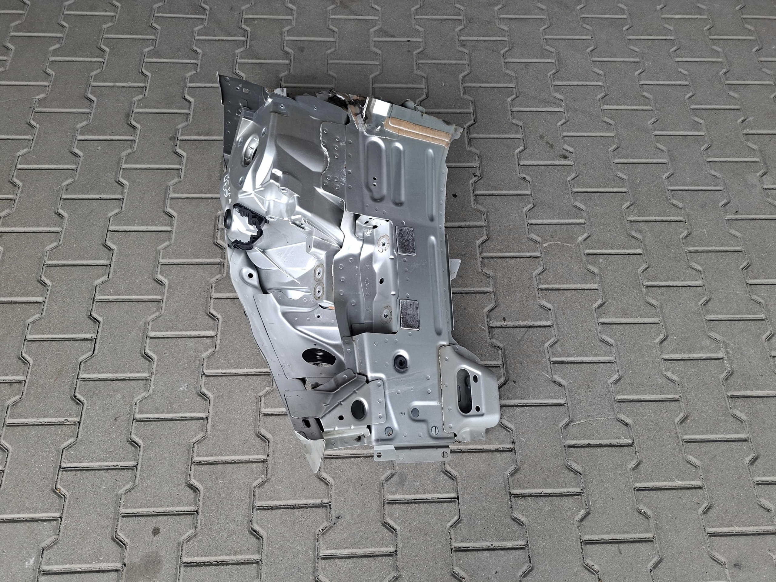 quarter right VOLVO S90 II 711 -16
