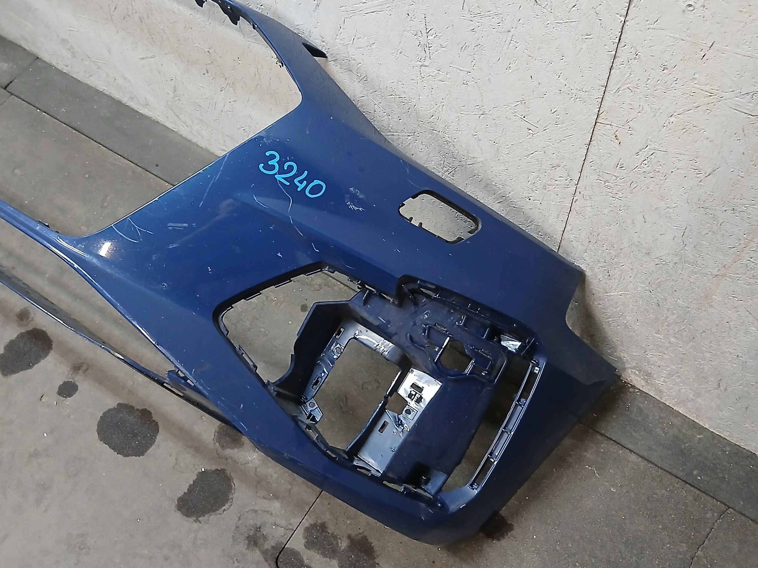 nárazník předek AUDI A4 B9 8W0 S LINE LIFT 19