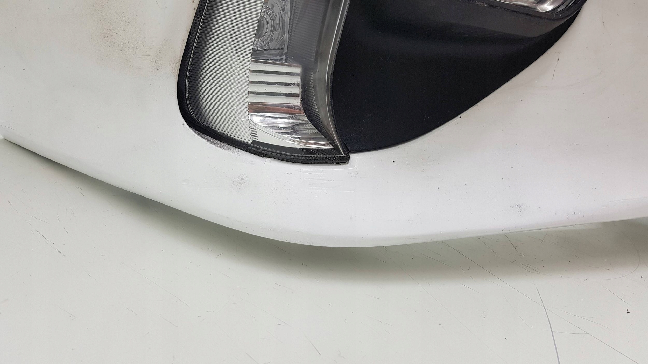 TOYOTA PRIUS plus PRIME 2016 - bumper front 52113-47090