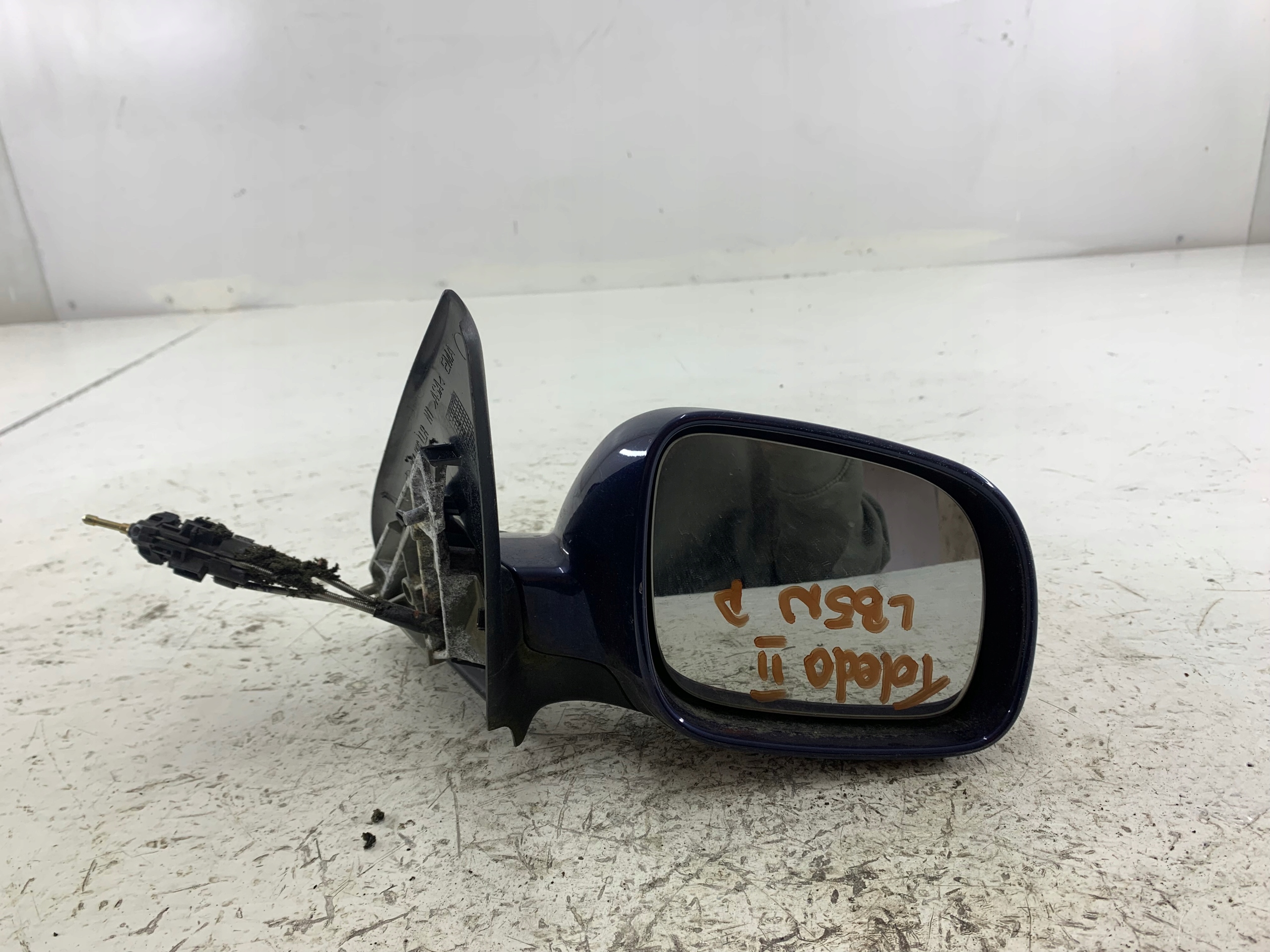 SEAT TOLEDO II mirror right LB5N manually