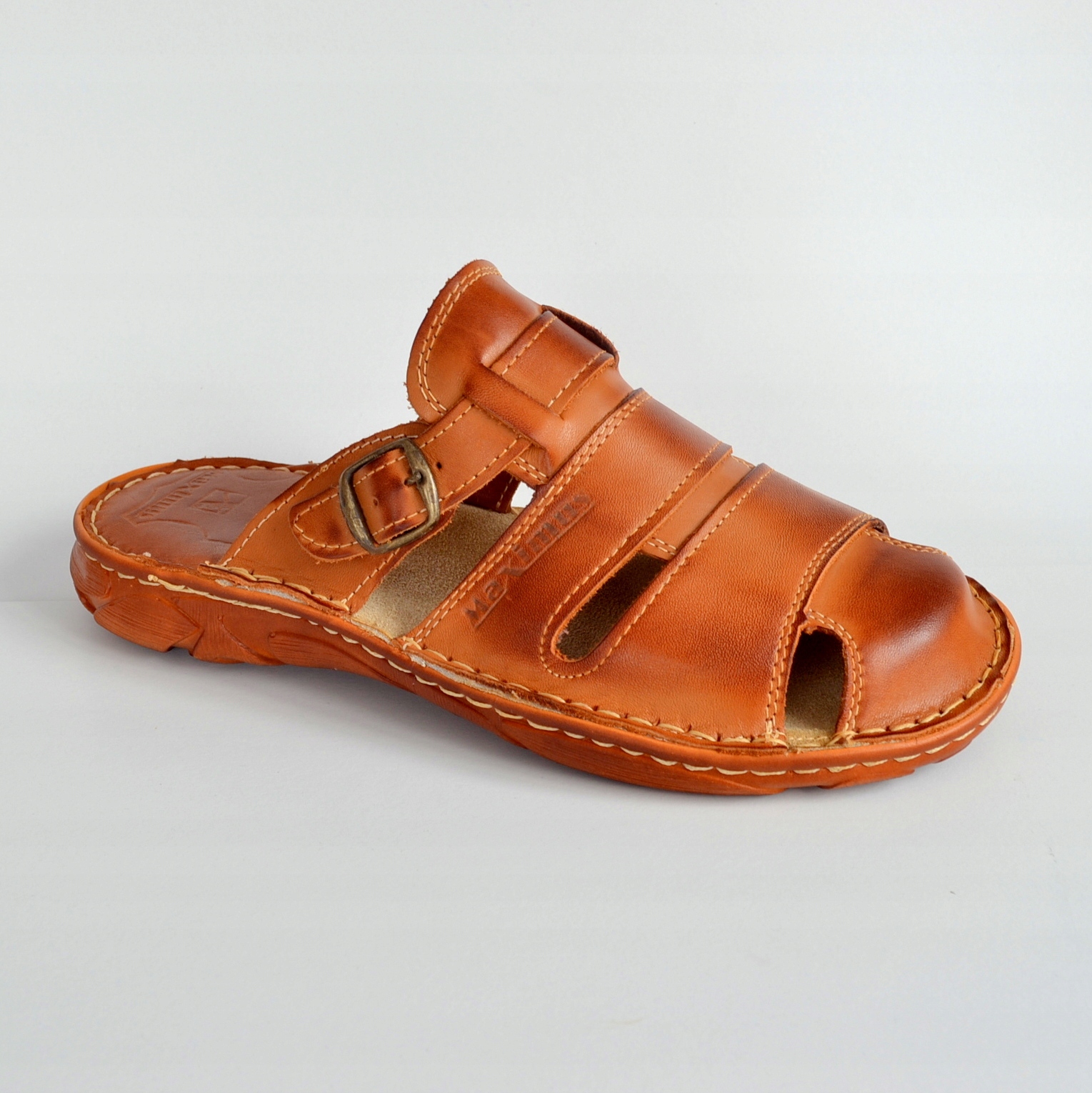 041 polské pohodlné kožené nazouváky Maximus Jbr 40