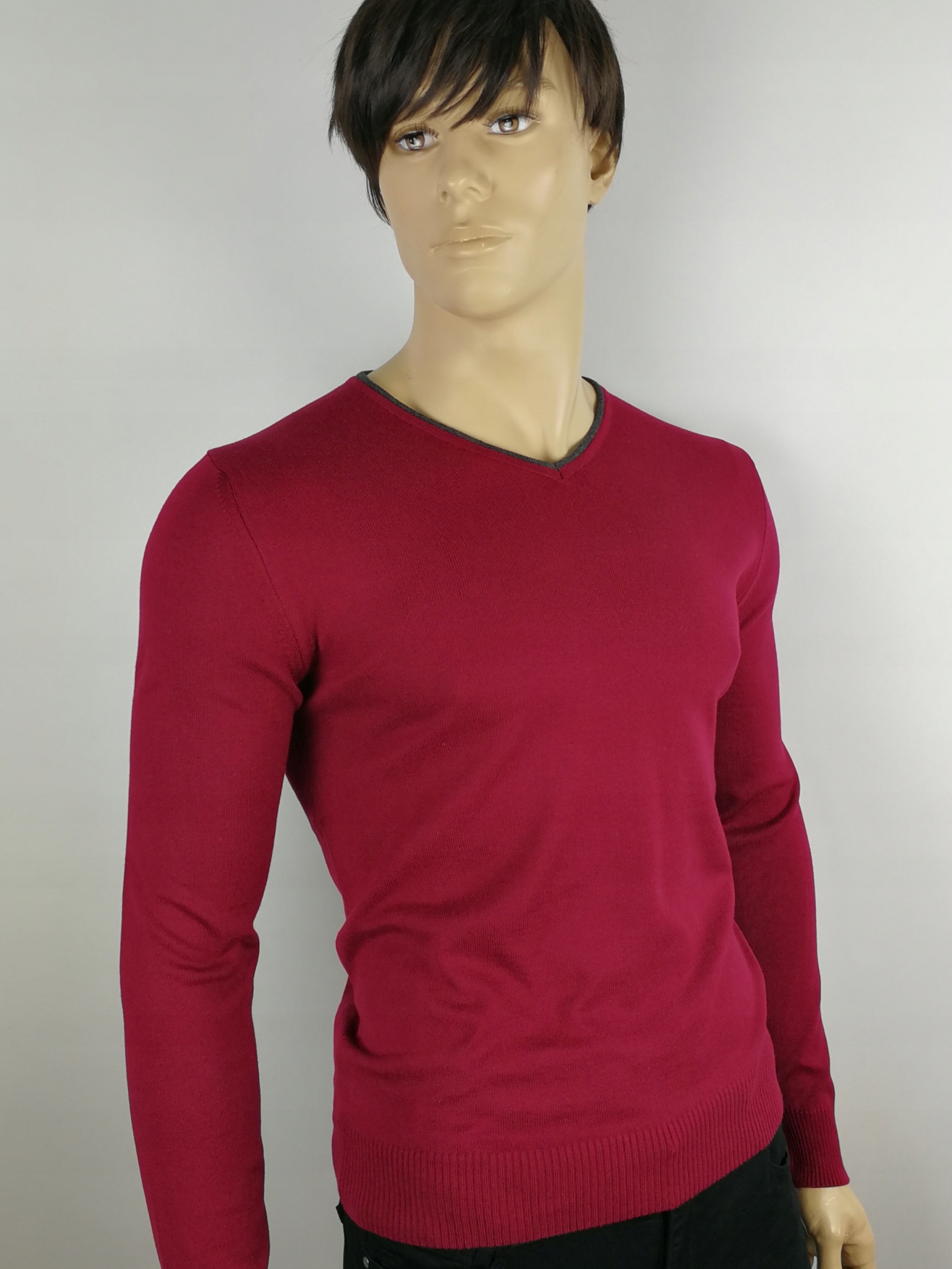 

sweter serek z lamówką Produkt Polski bordowy XL