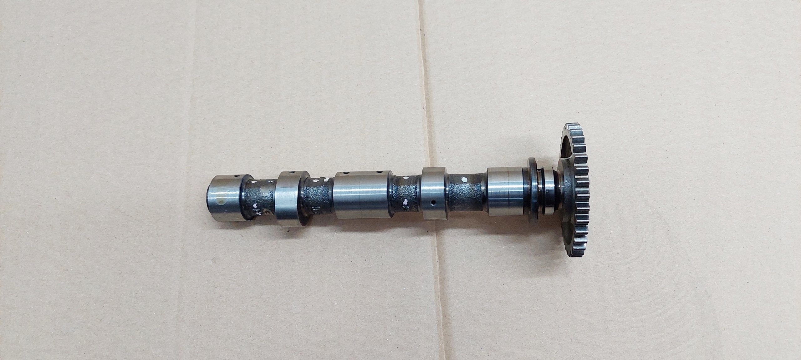 Wałek rozrządu ssący Honda CBR 500