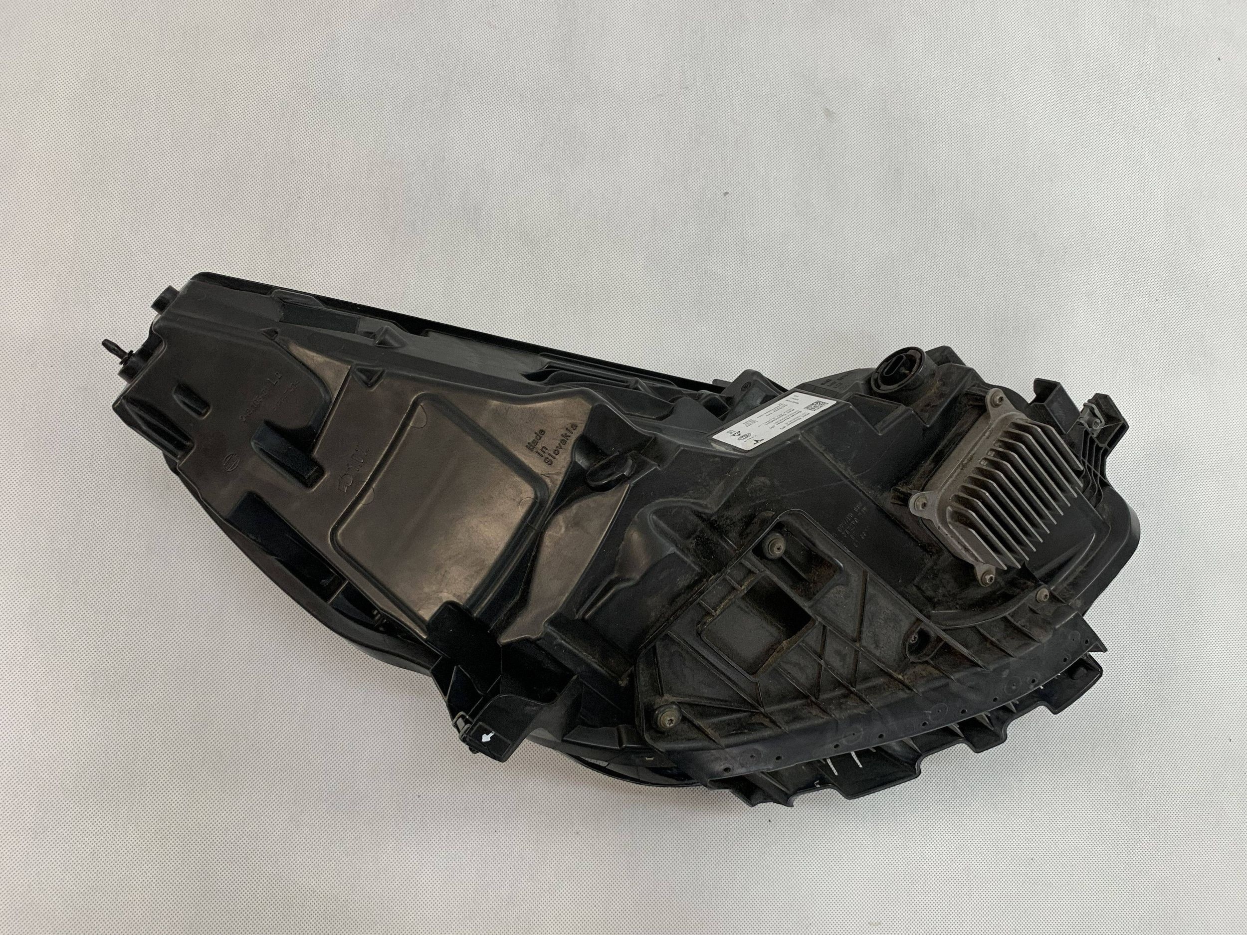 Reflektor light left Tesla 3 III Lift Model Y 20 Fullled 1514952-20-E 09.26