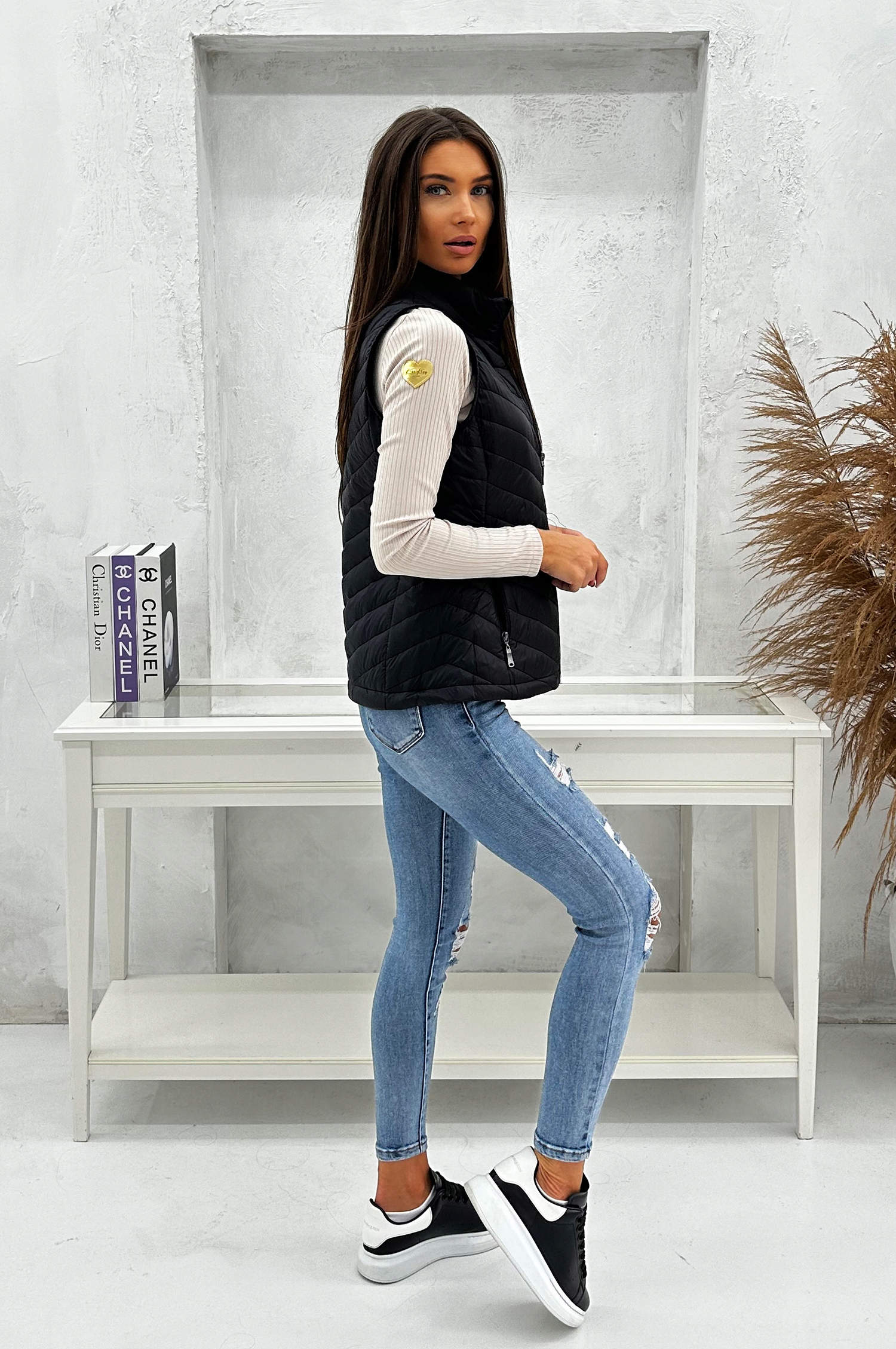 DZ9063 r XL DAMSKI BEZRĘKAWNIK KAMIZELKA OCIEPLANA Rodzaj puchowa