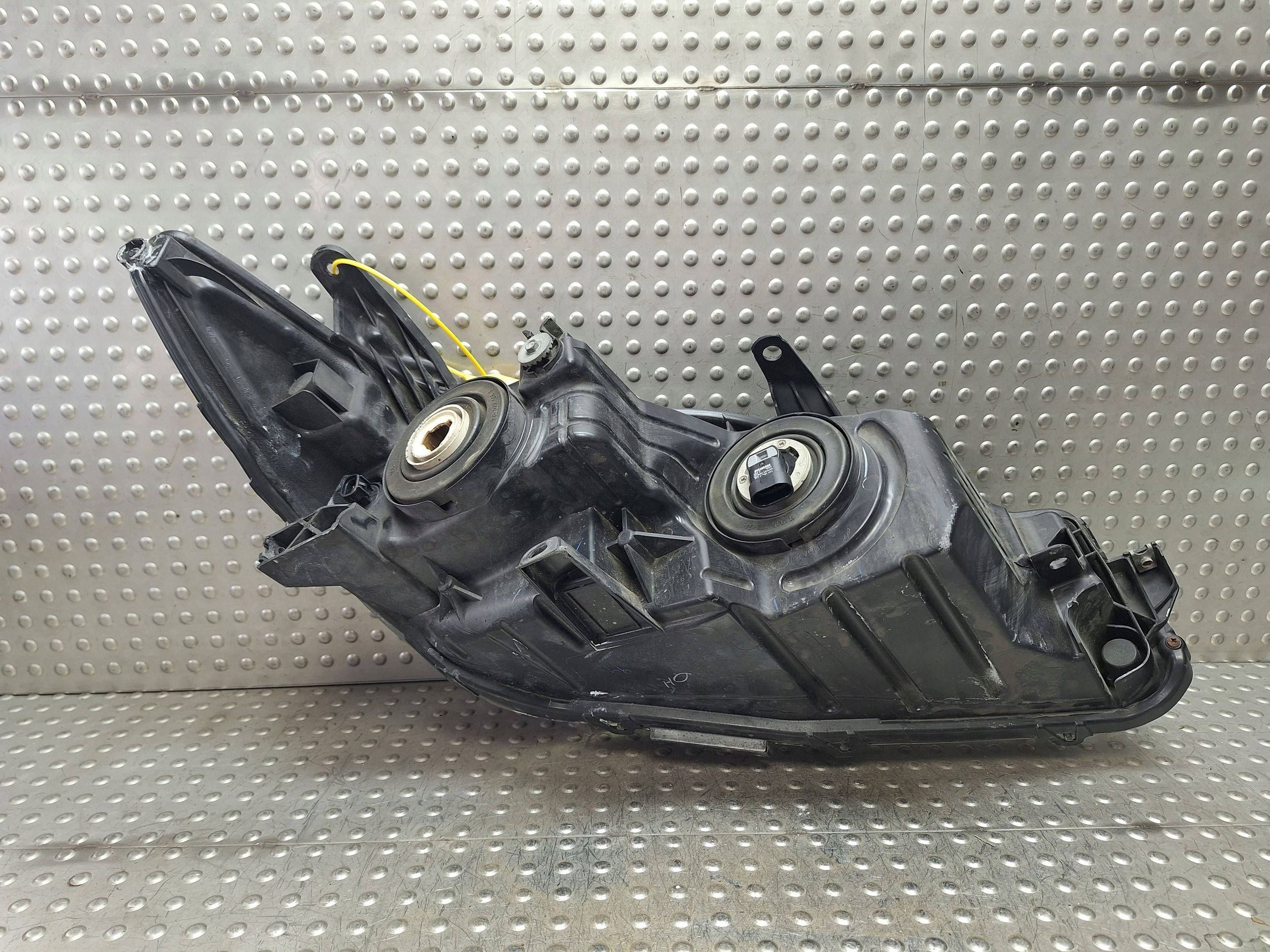 light left front TOYOTA CAMRY XV50 LIFT 15-17 dark