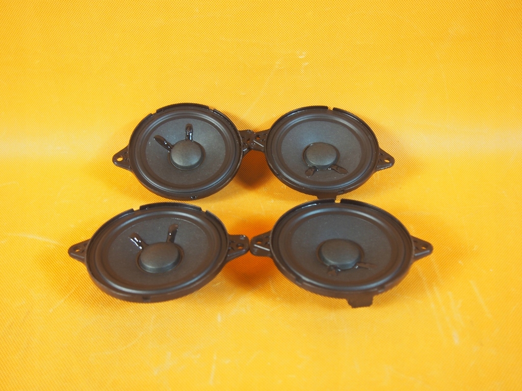 Audi E-Tron 4ke динамик BANG OLUFSEN 80a035303