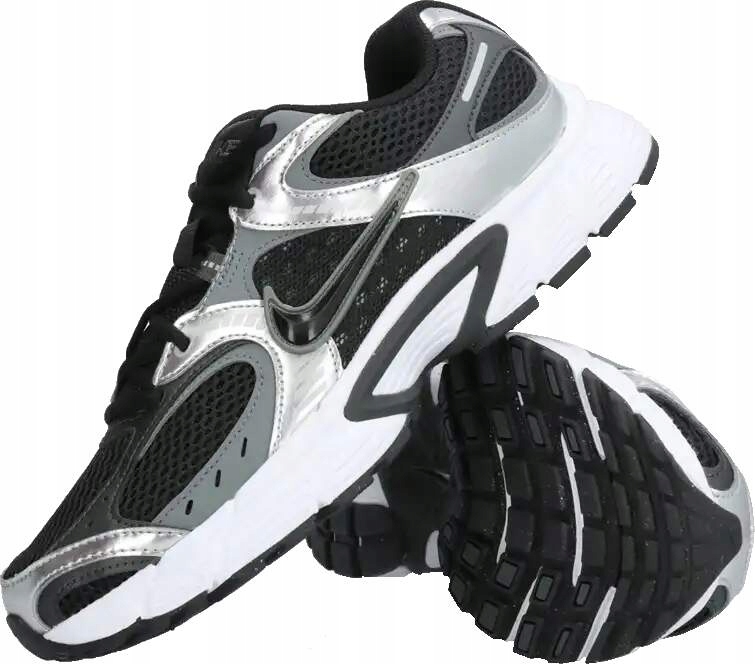 Pánská lifestylová obuv Nike V5 Rnr bílo-černá