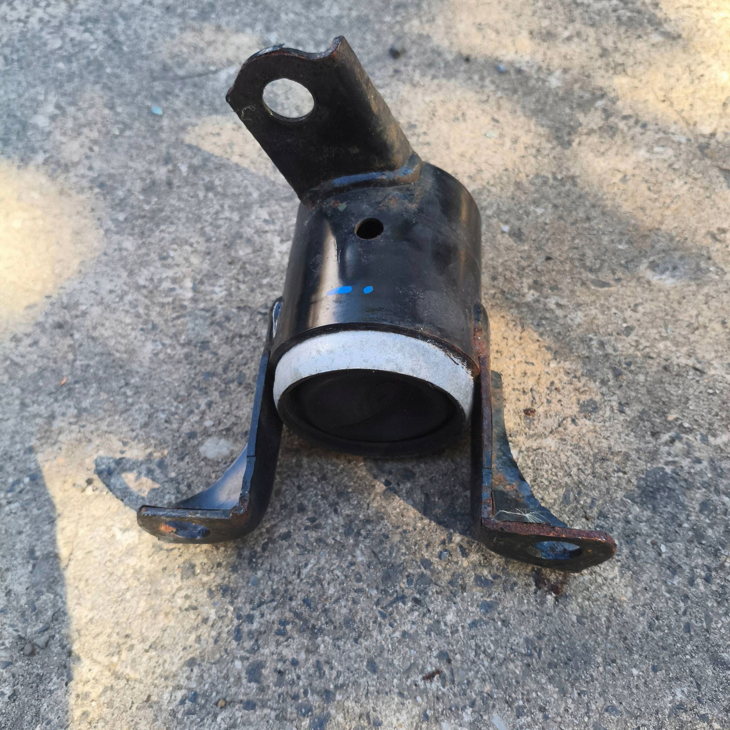 engine mount Ford Fiesta MK7 LIFT 1.0
