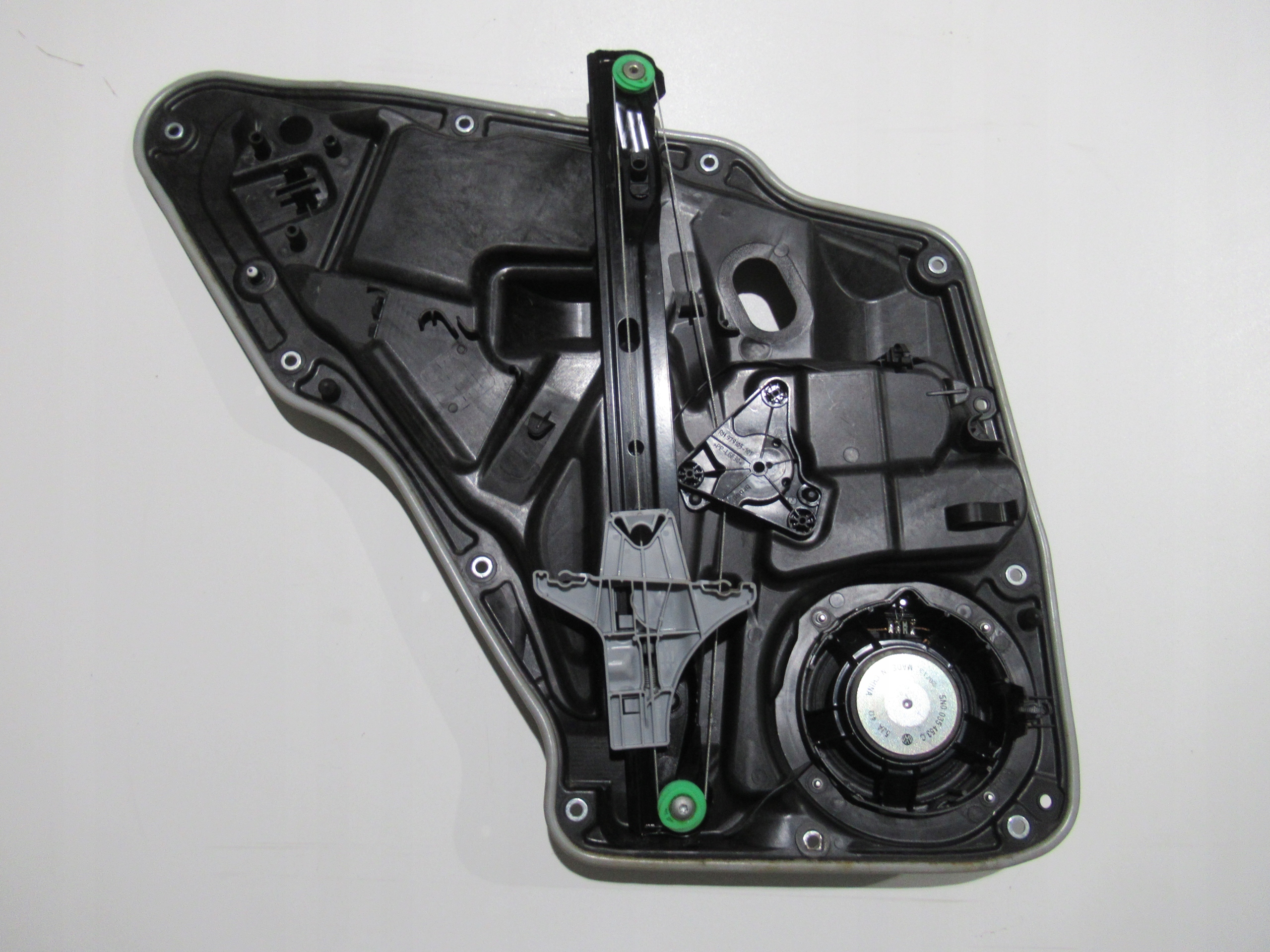 window regulator right rear part VW TIGUAN and 5N LIFT