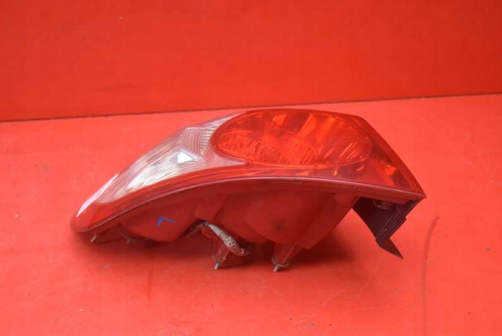light left rear part rear 92401-2B000 HYUNDAI SANTA FE 2 II 06-10