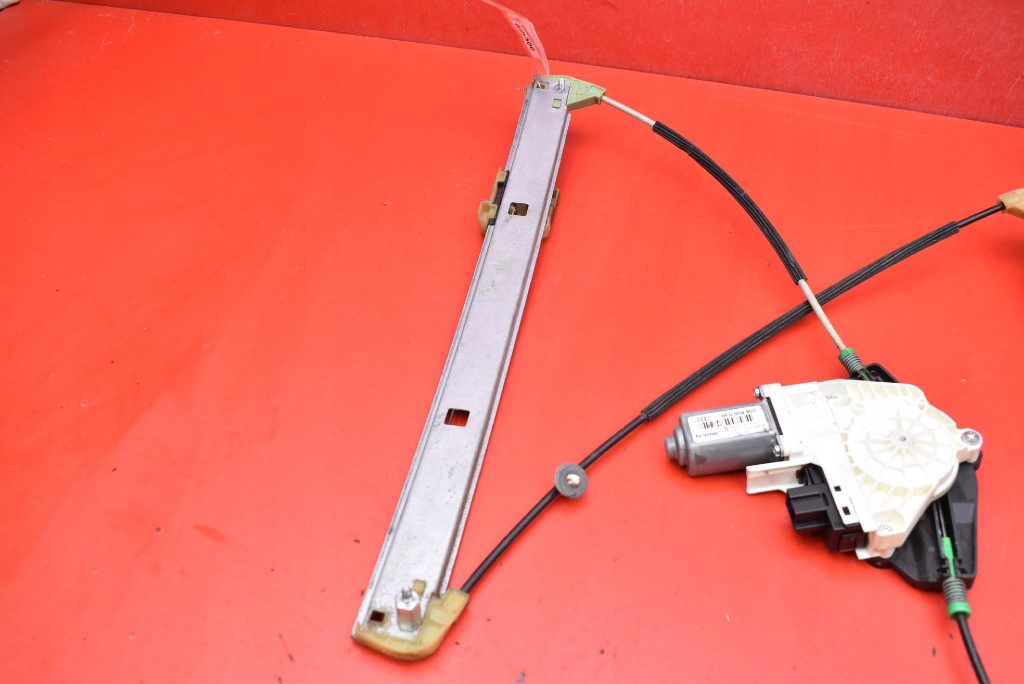 window regulator left front EU 8k0959801 AUDI Q5 8R 08-12