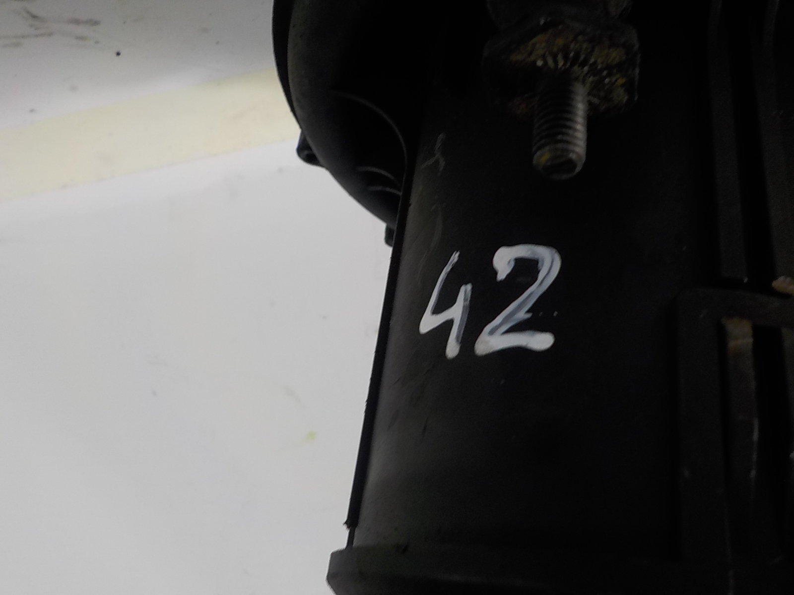 AUDI A4 B5 POMPA POWIETRZA WTÓRNEGO 078906601D Typ samochodu Samochody osobowe