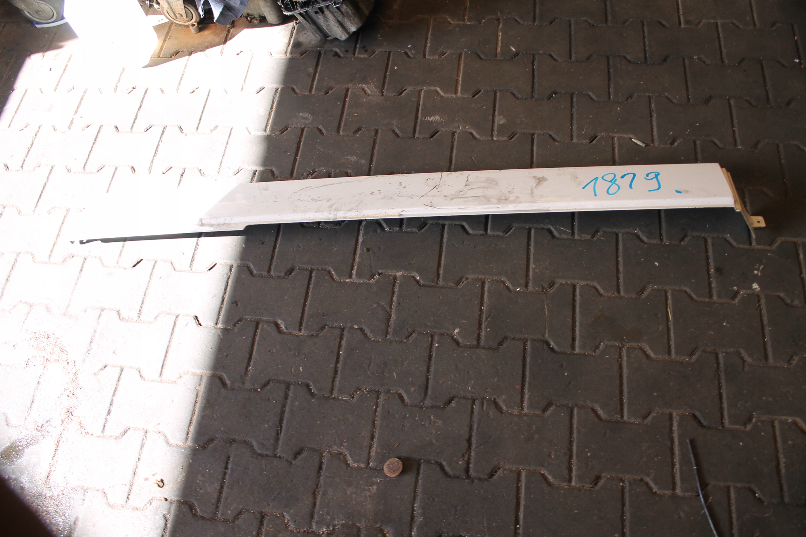 1819. lišta VW T5 T6 7H3843796G
