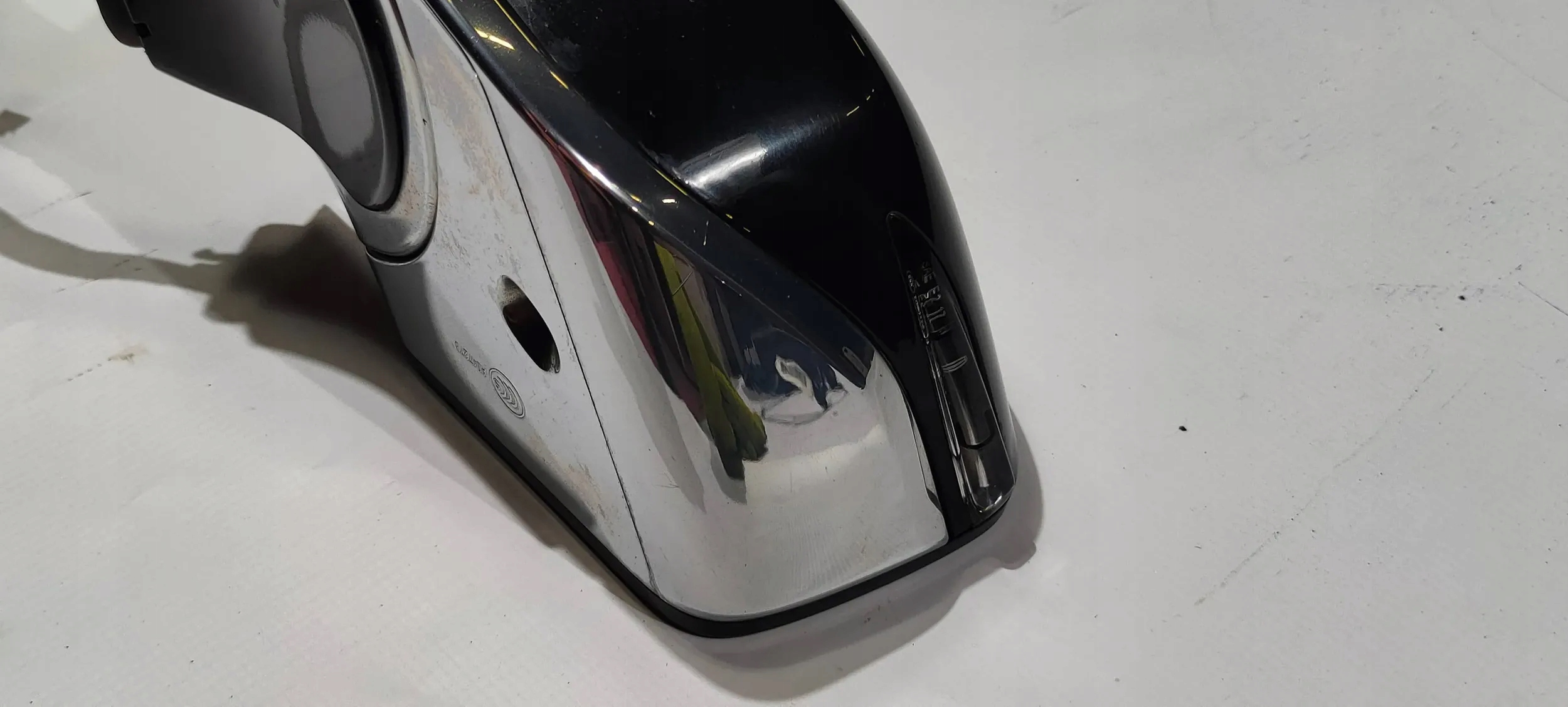 mirror left 16 pin blind spot Lincoln Continental 2017