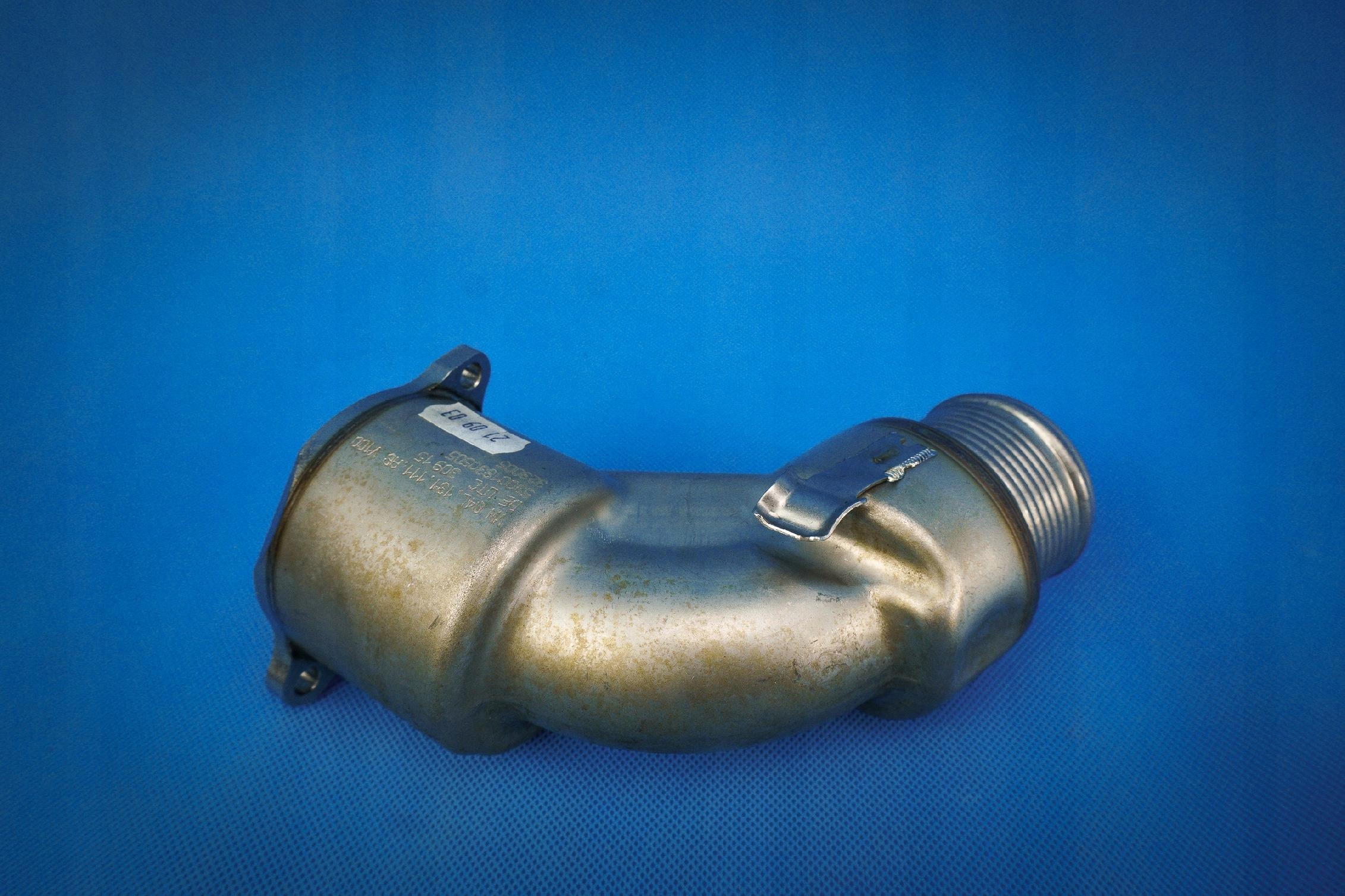 Tlumik Turbolader Audi A4 A5 A6 Q5 04L131111AB