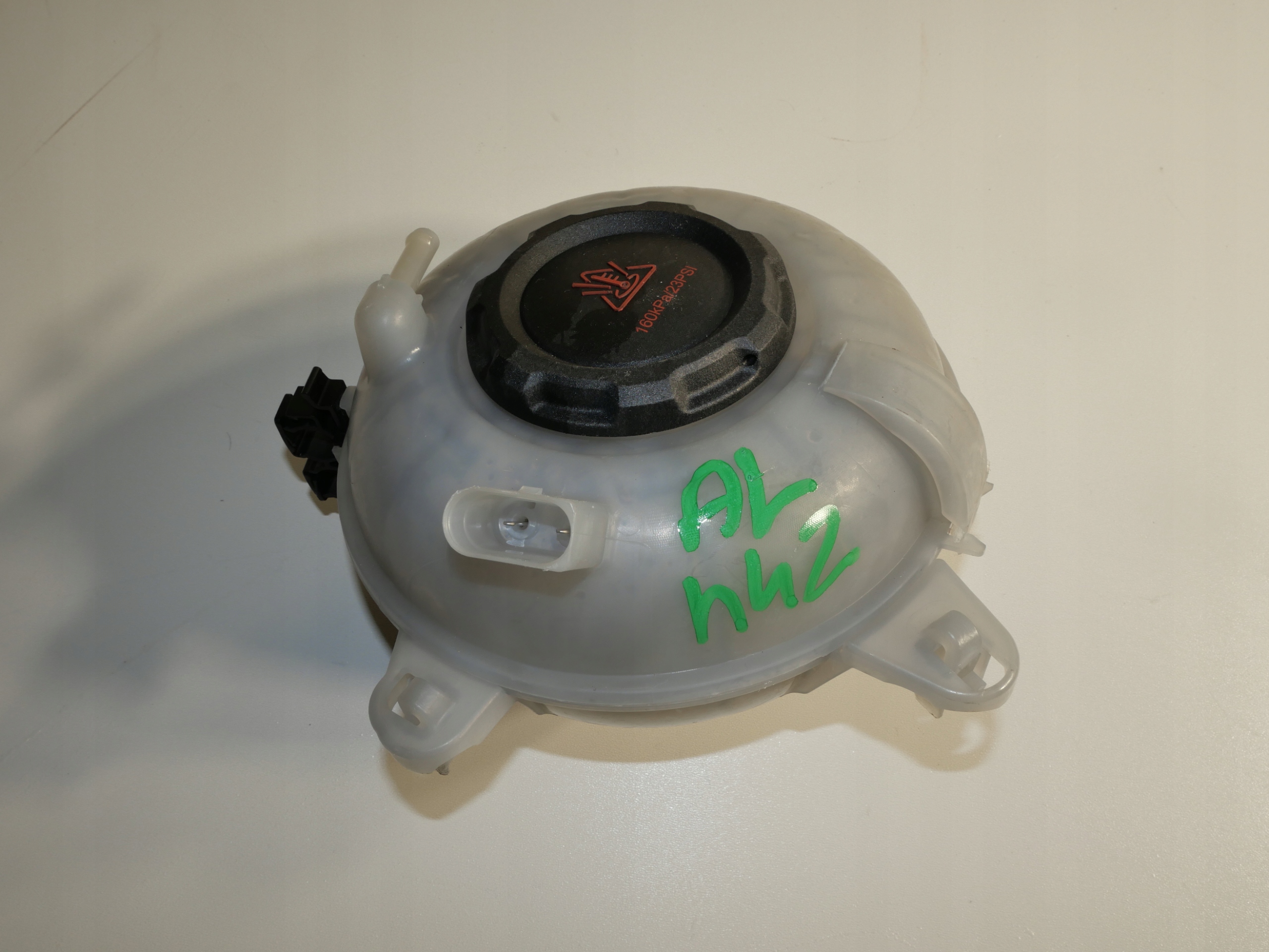 VW Réservoir eau 5Q0121407F