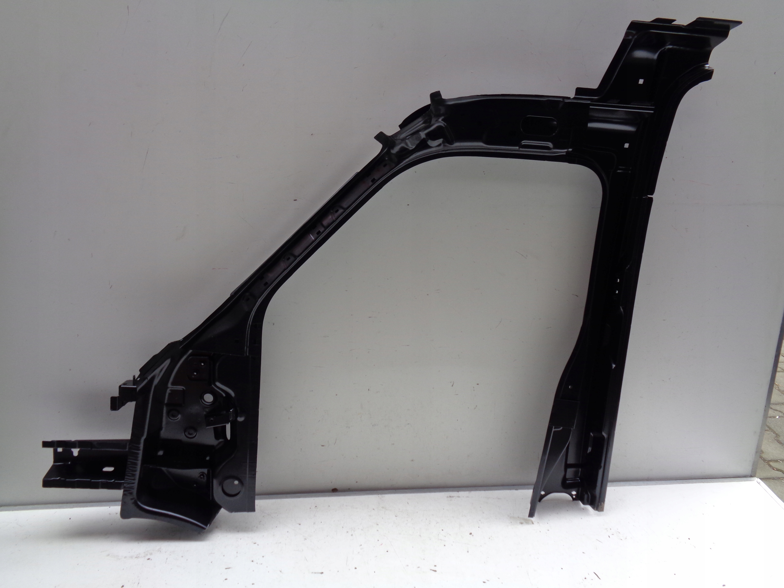 pillar right front RENAULT MASTRE III 09