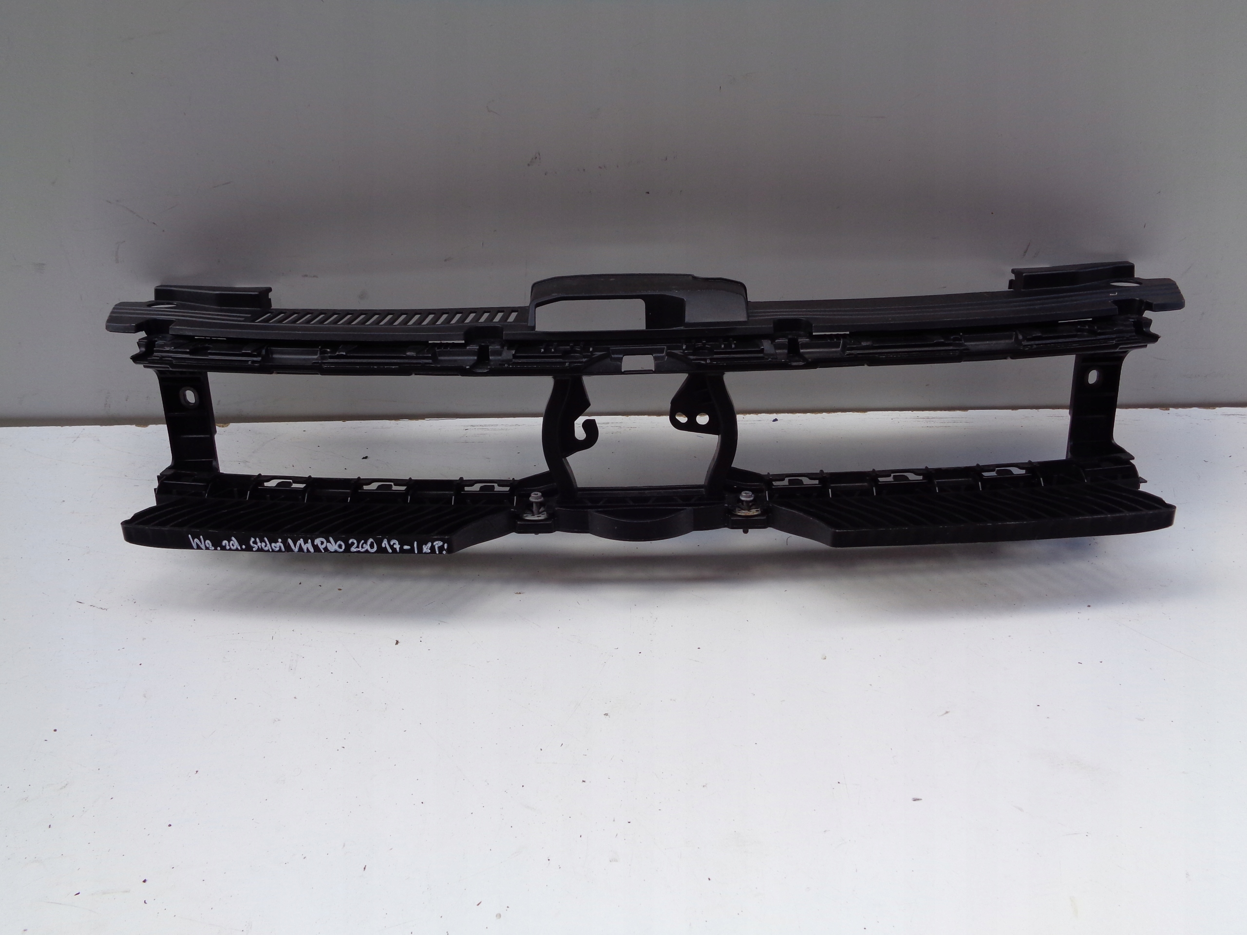 Traversa Supporto GRIGLIA Paraurti VW POLO 2G 2G0 17