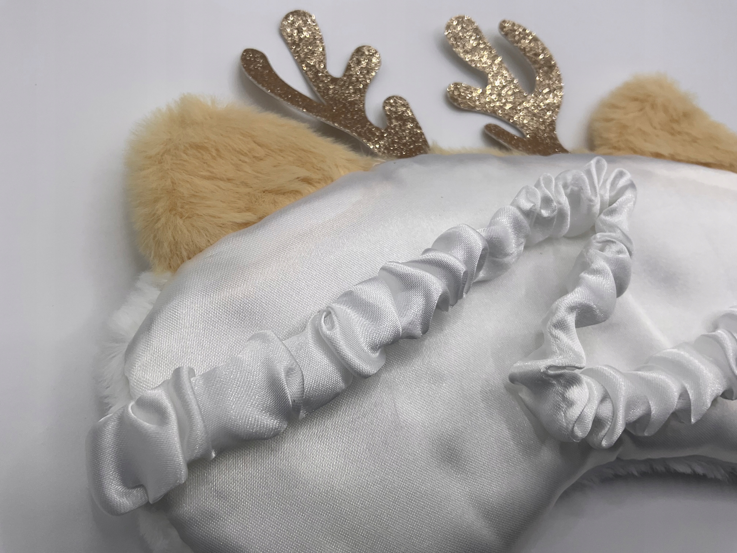 OPASKA NA OCZY MASKA DO SPANIA SNU RELAKSU JELONEK SARNA ROGACZ PLUSZOWY Model na oczy