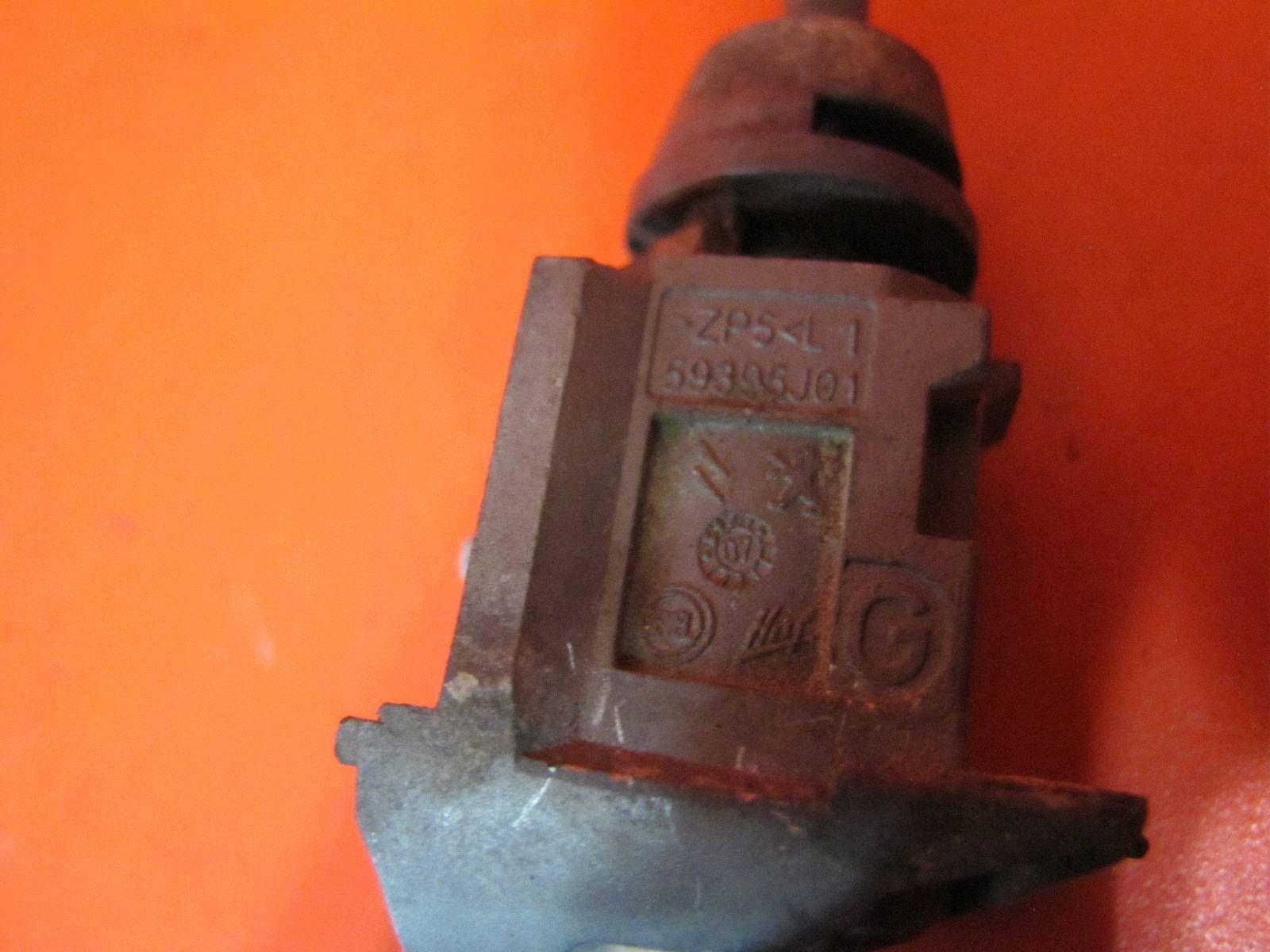 CITROEN C4 PICASSO and UA ignition key PILOT lock cylinder door left front KPL