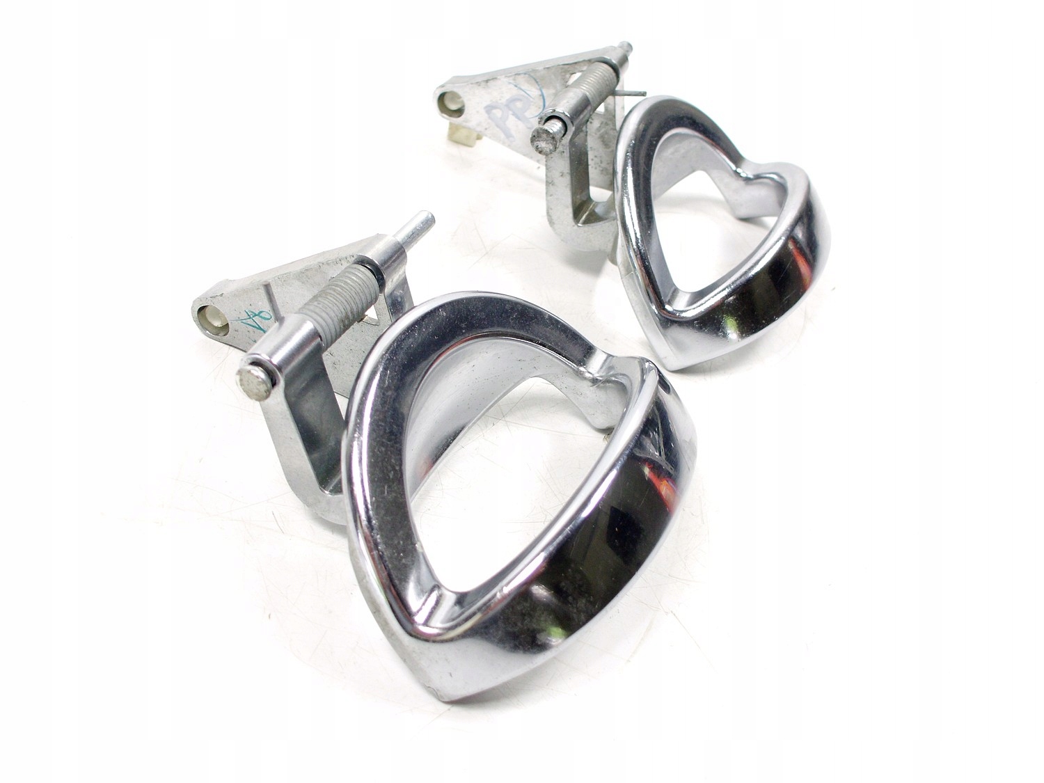 JEEP COMMANDER XH ВНУТРІШНЯ РУЧКА ПРАВА ХРОМ