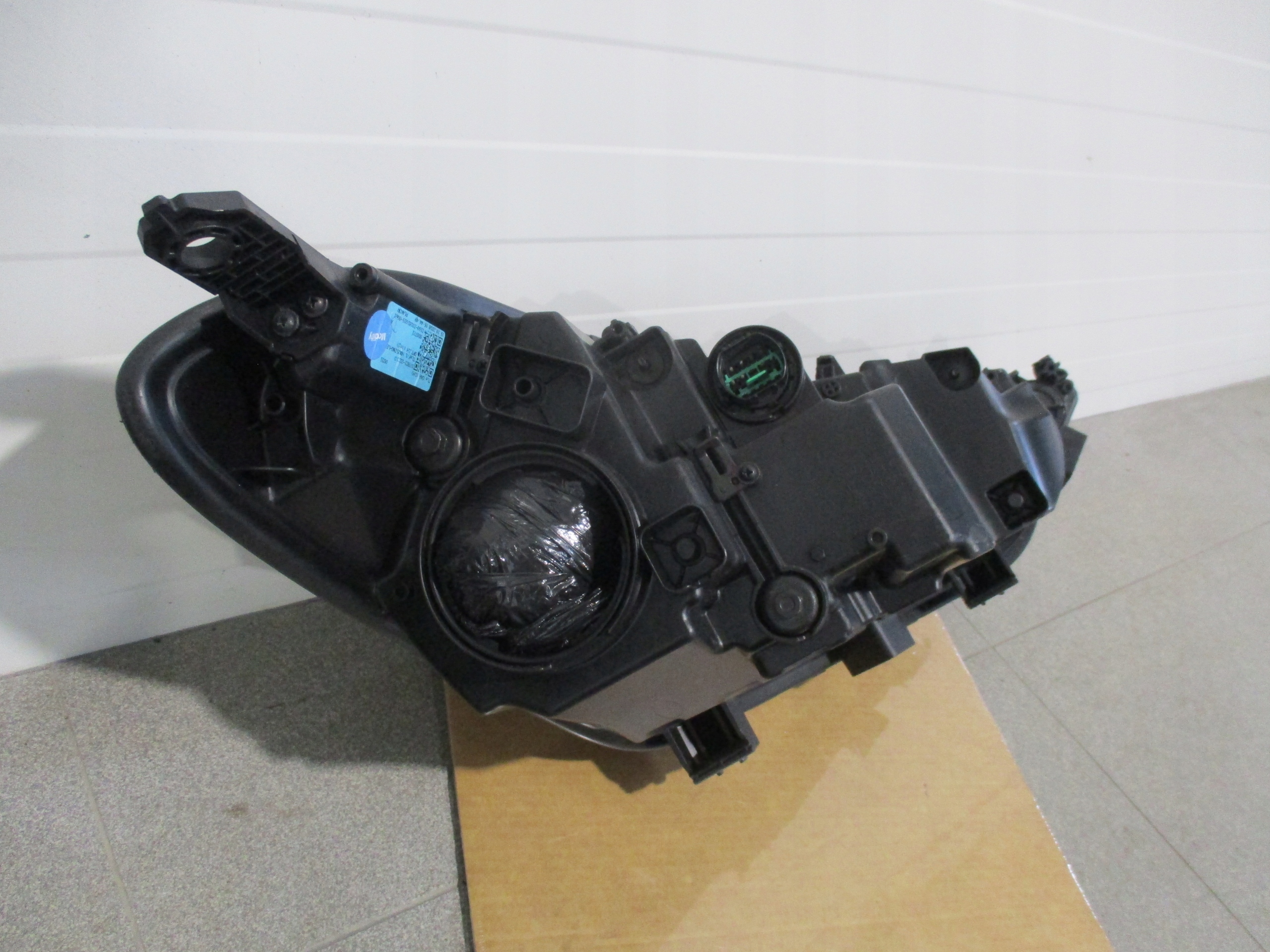 light left front Hyundai Tucson 3 III 18r- Full Led 92101D7700