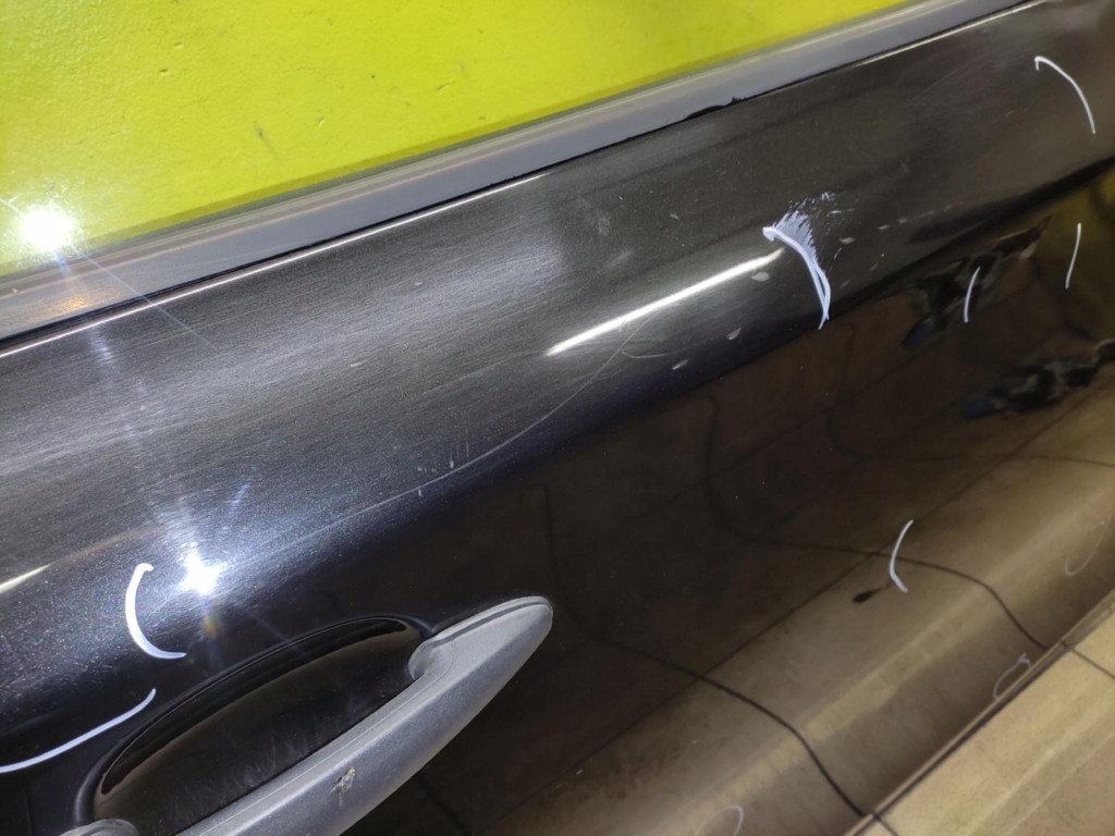 BMW 1 E87 door right front