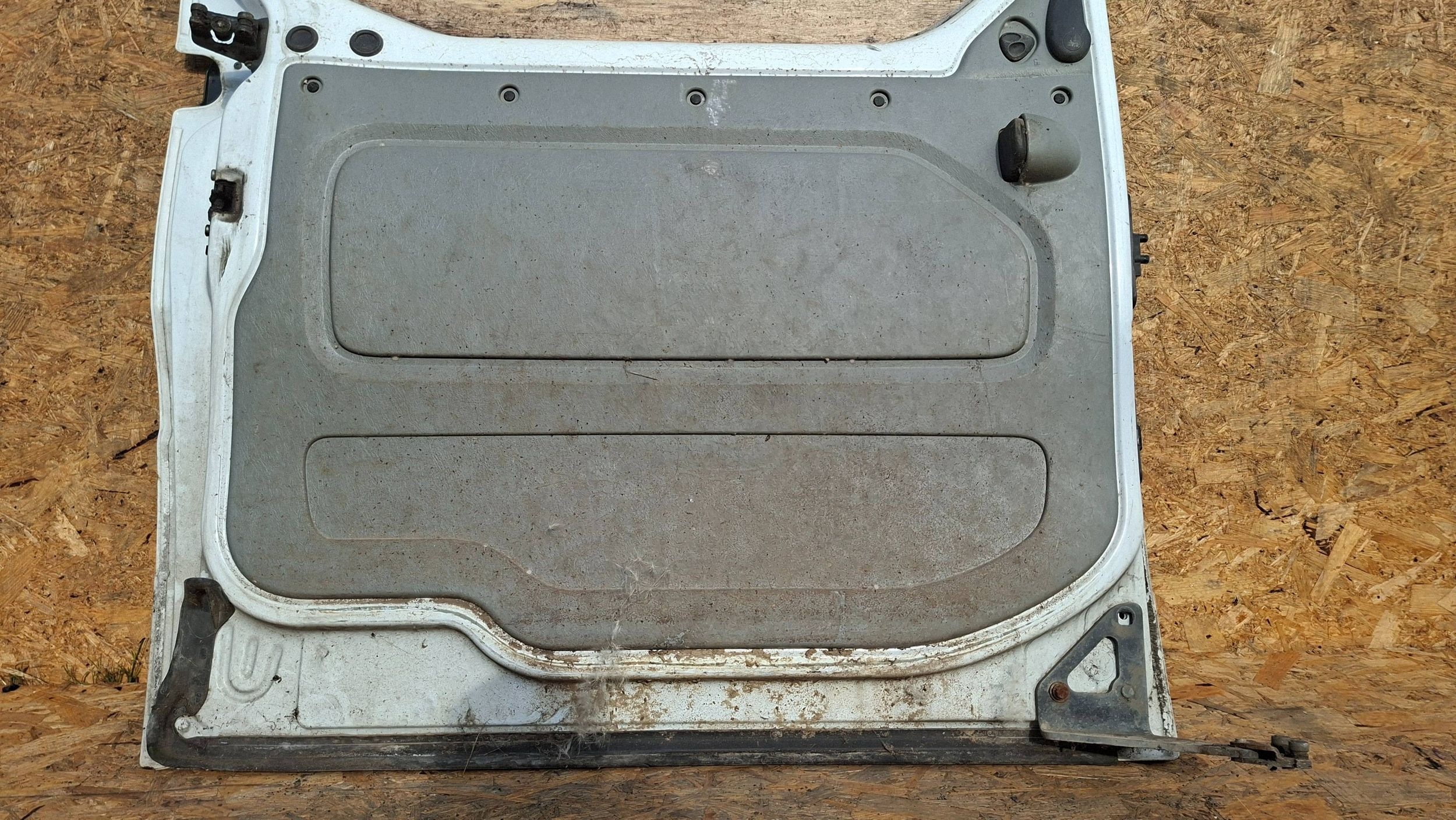 door left sliding RENAULT TRAFIC II VIVARO A 2001