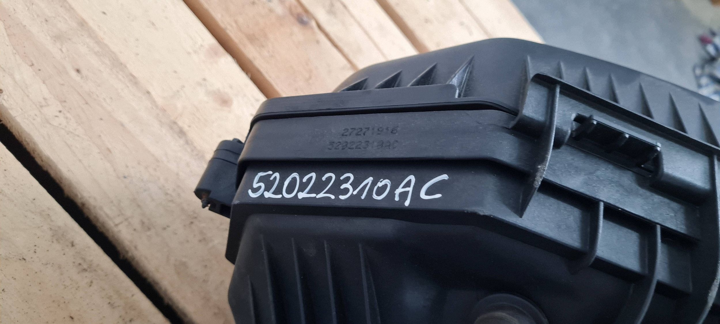 CHARGER CHALLENGER 15+ 3.6 V6 Gehäuse filter luft 52022310AC
