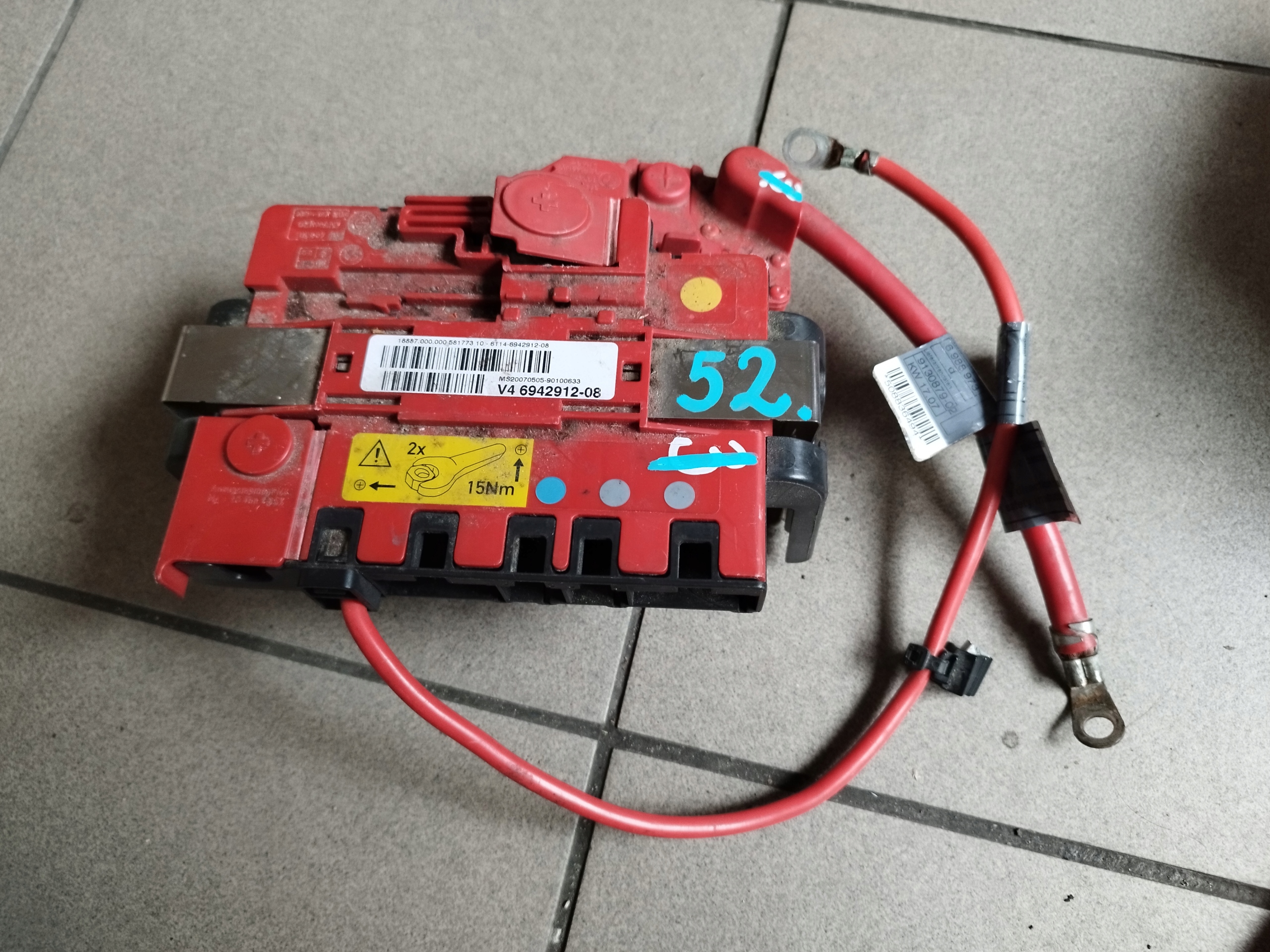 6988973 9130879 - 52 Клема плюс піротехнічний спліттер BMW E81 E87