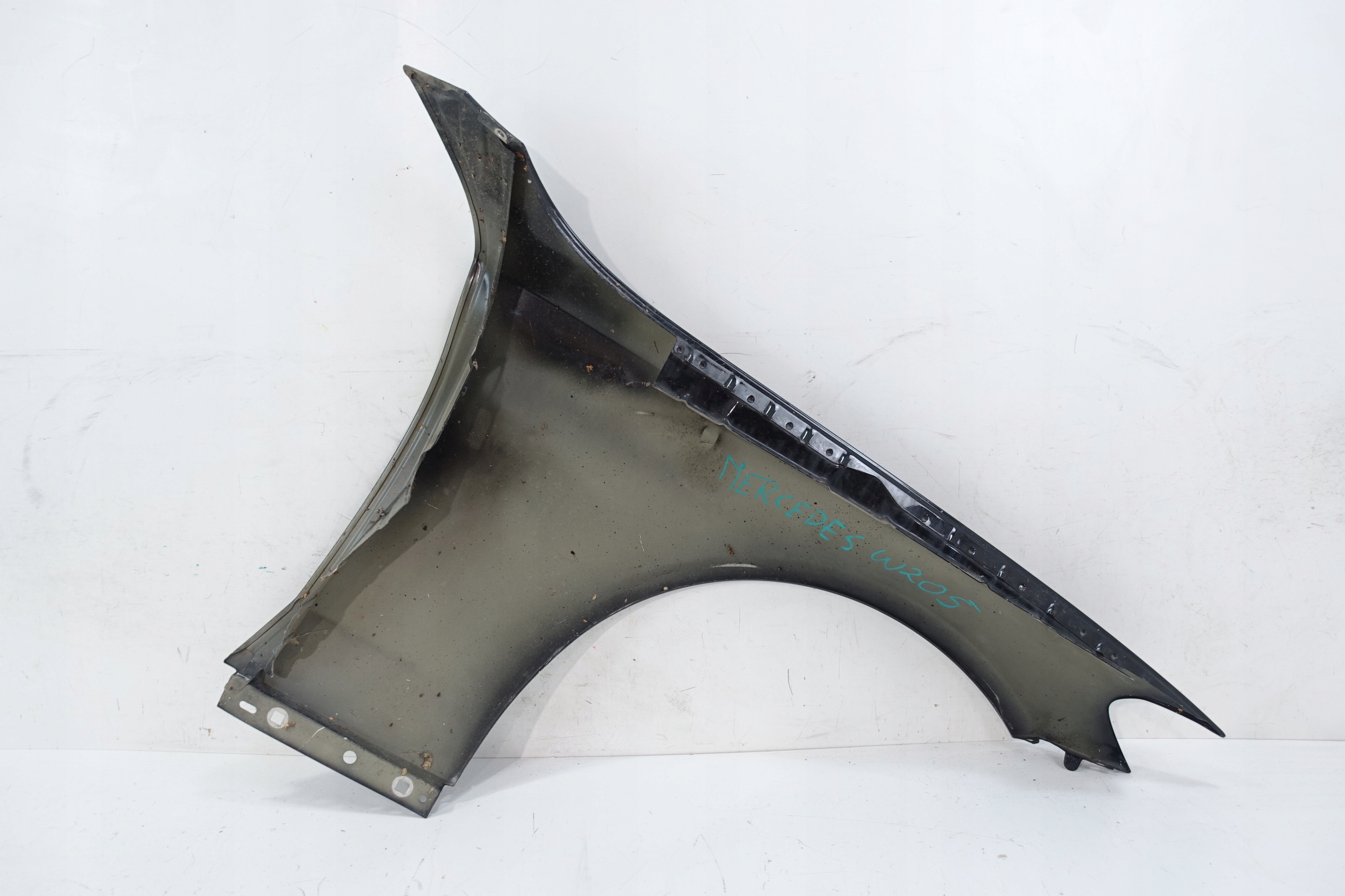 MERCEDES C-KLASA W205 2014- fender front left front
