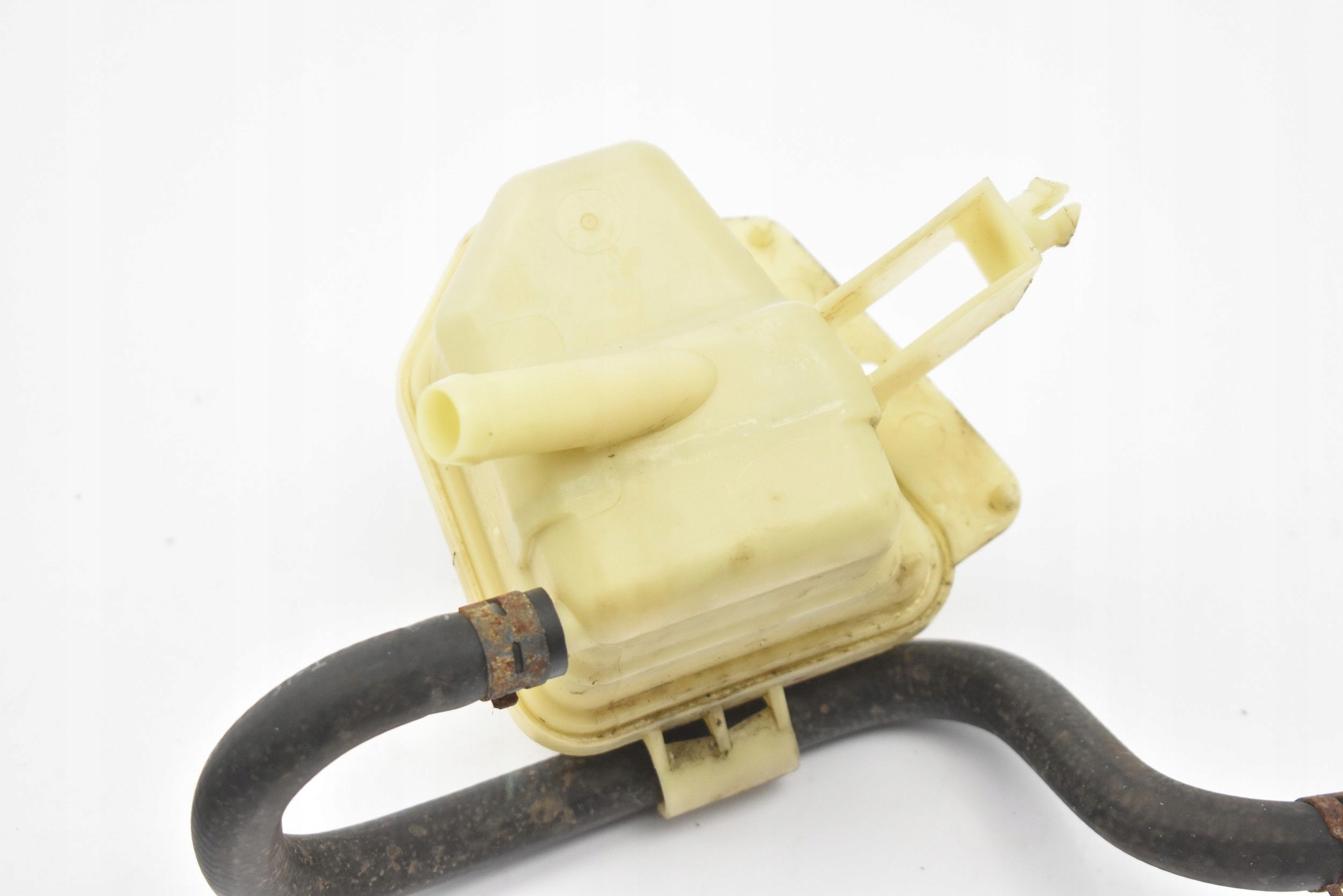 ZBIORNIK PLYNU WSPOMAGANIA 7E0422371G T5 T6 2 0D Part number 7E0422371G