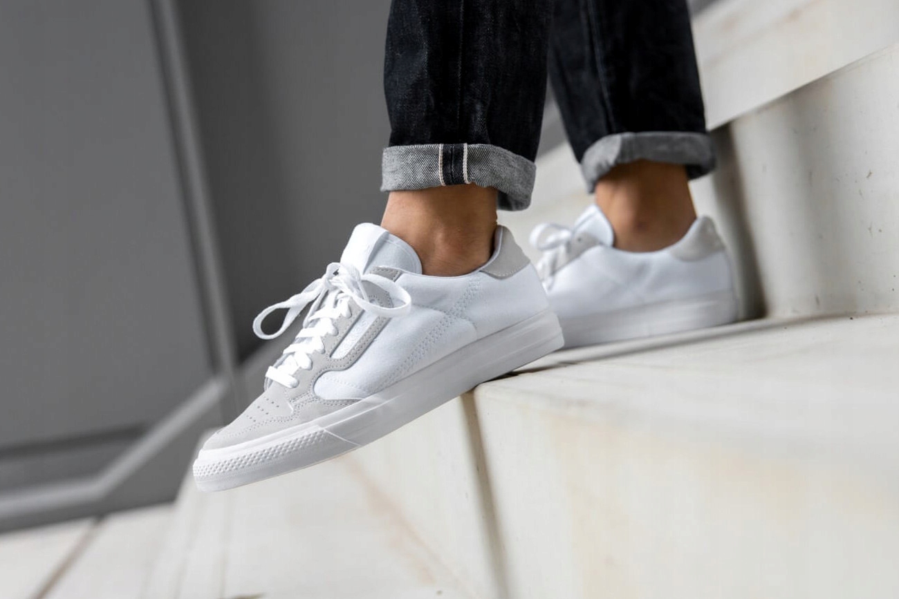 

Adidas Originals Continental