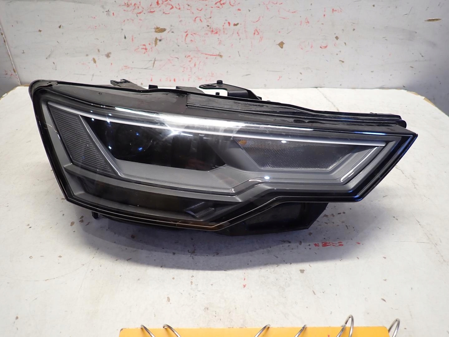 light front front right AUDI A6 C8 2018- FULL LED 4K0941034
