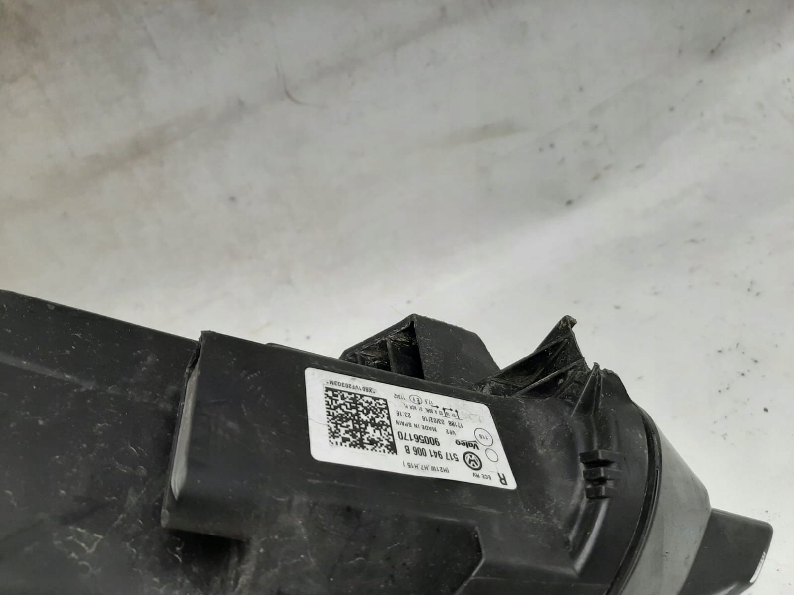 VW GOLF SPORTSVAN 14- light right front front 517941006B