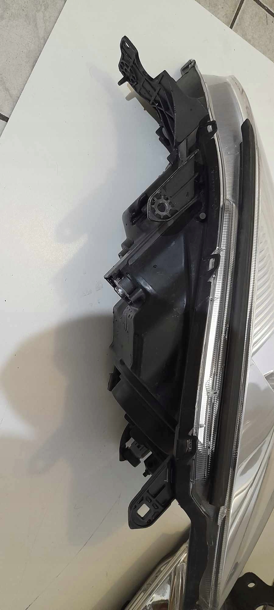 light front MITSUBISHI LANCER VII STANLEY P3524