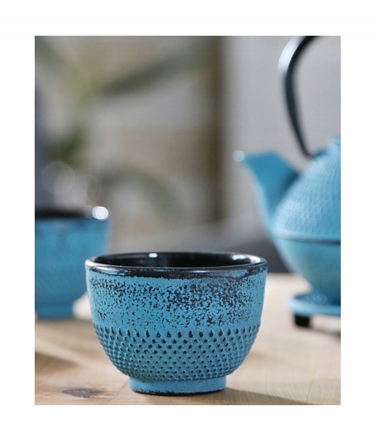 Żeliwny zestaw dzbanek podstawka i 2 czarki Niebie Marka MPLCo