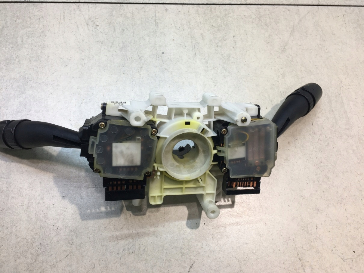 Commodo essuie glace KIA CERATO et