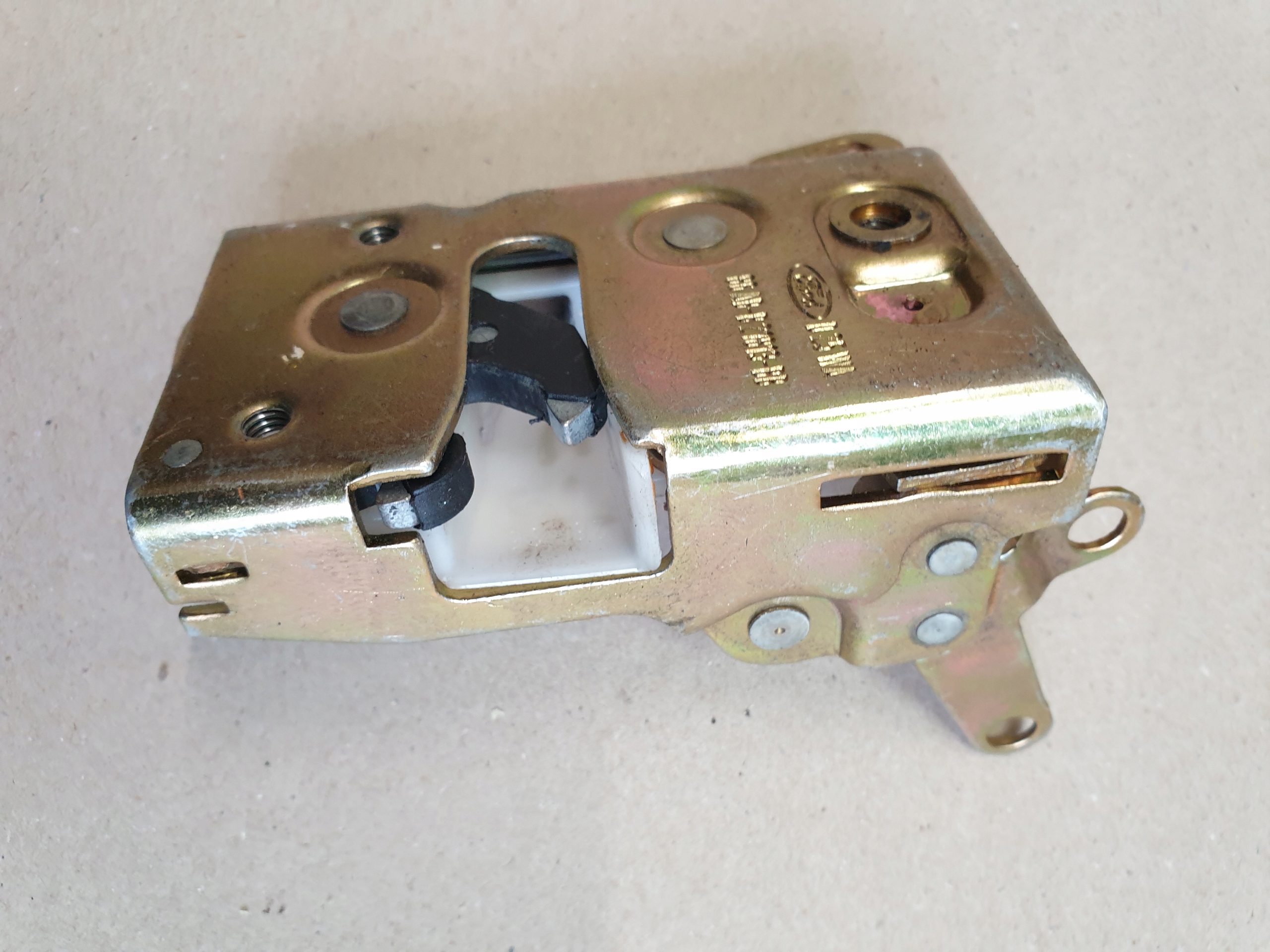 lock door left front front FORD ESCORT IV OE