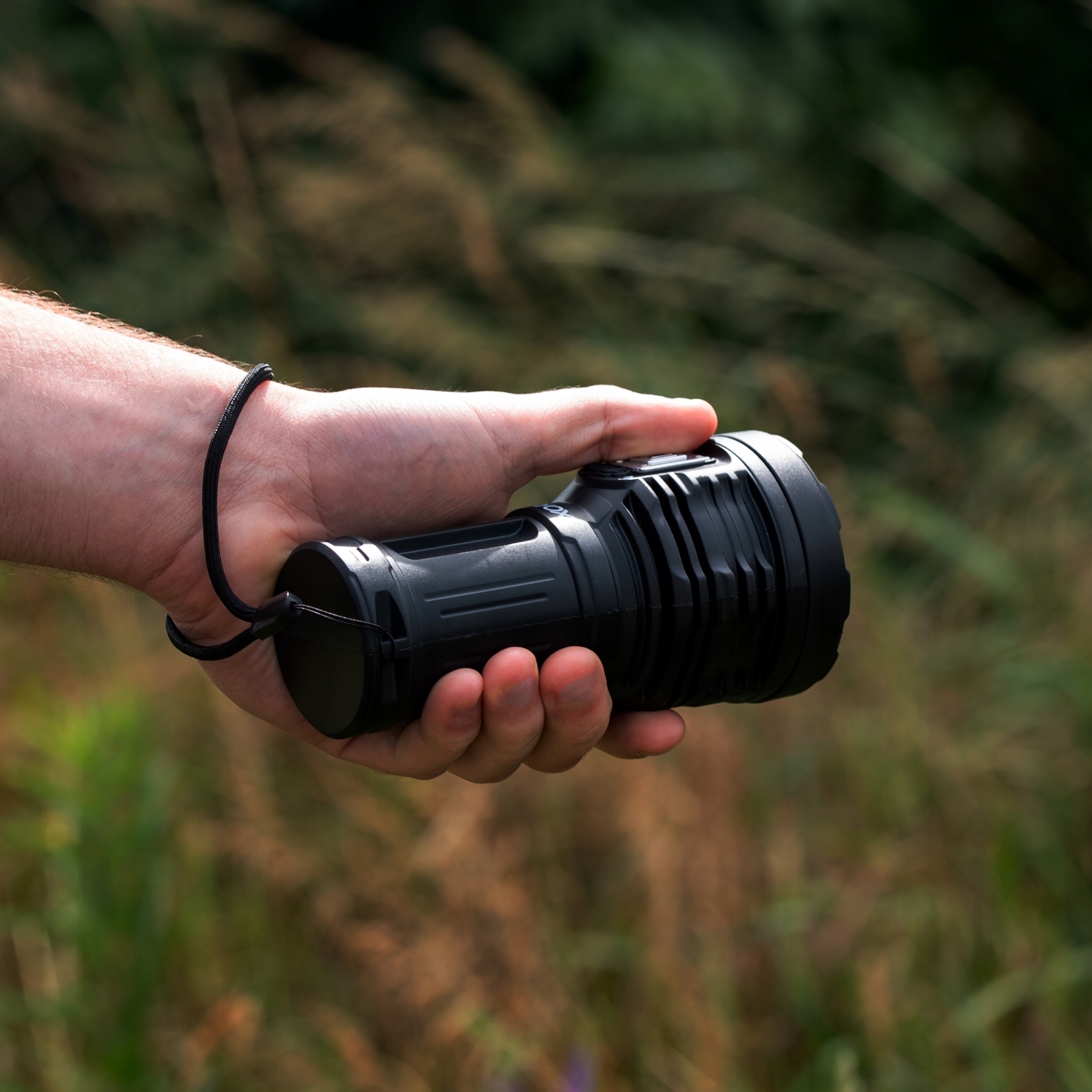 MOCNA LATARKA LED SZPERACZ AKUMULATOROWA ŚWIATŁO BOCZNE USB-C 600lm VAYOX Źródło światła LED