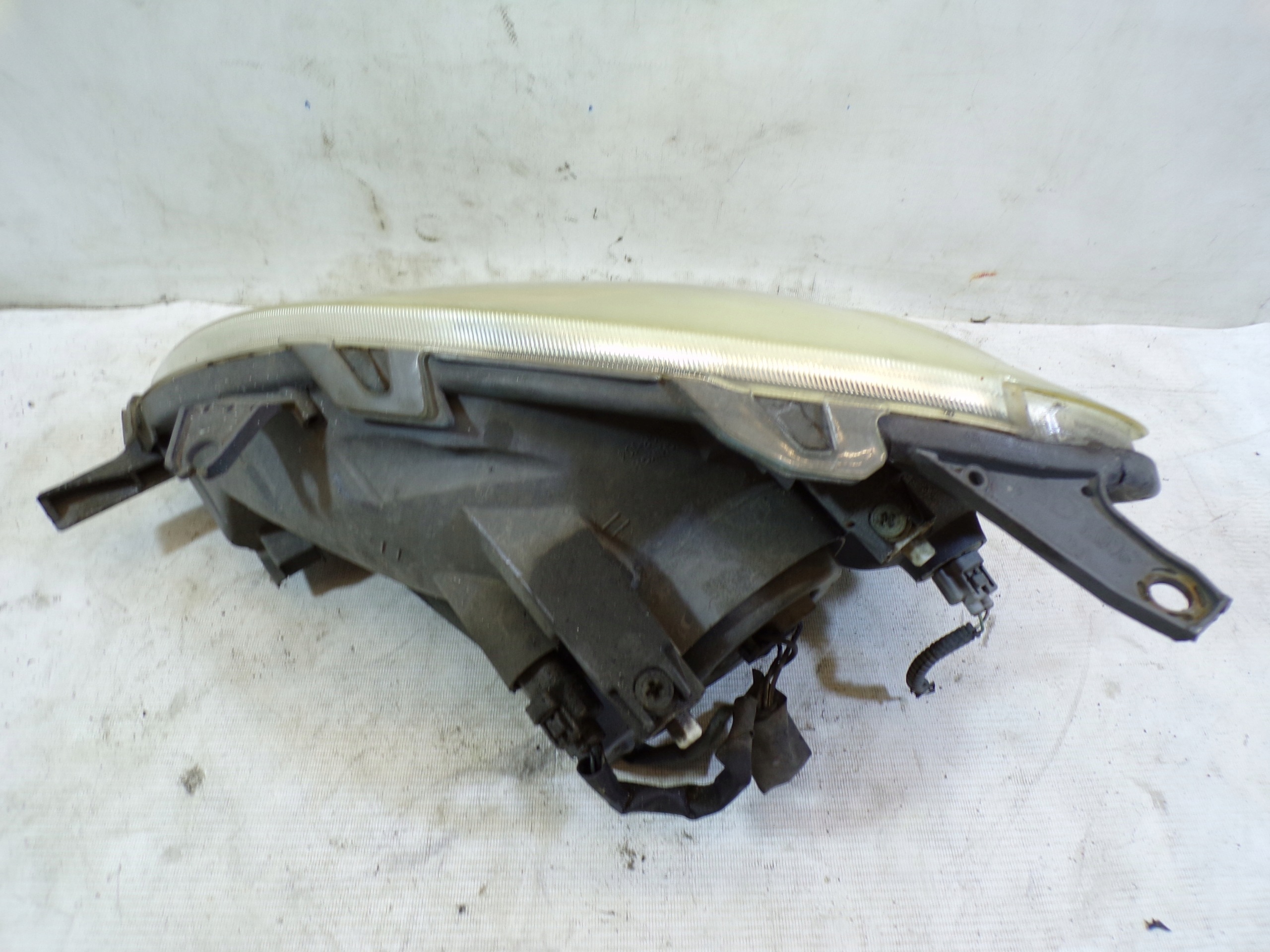 light front front right TOYOTA YARIS 1 and LIFT (1)