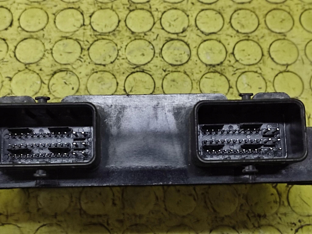 PEUGEOT 206 1.9 D control unit of the engine 9645626280