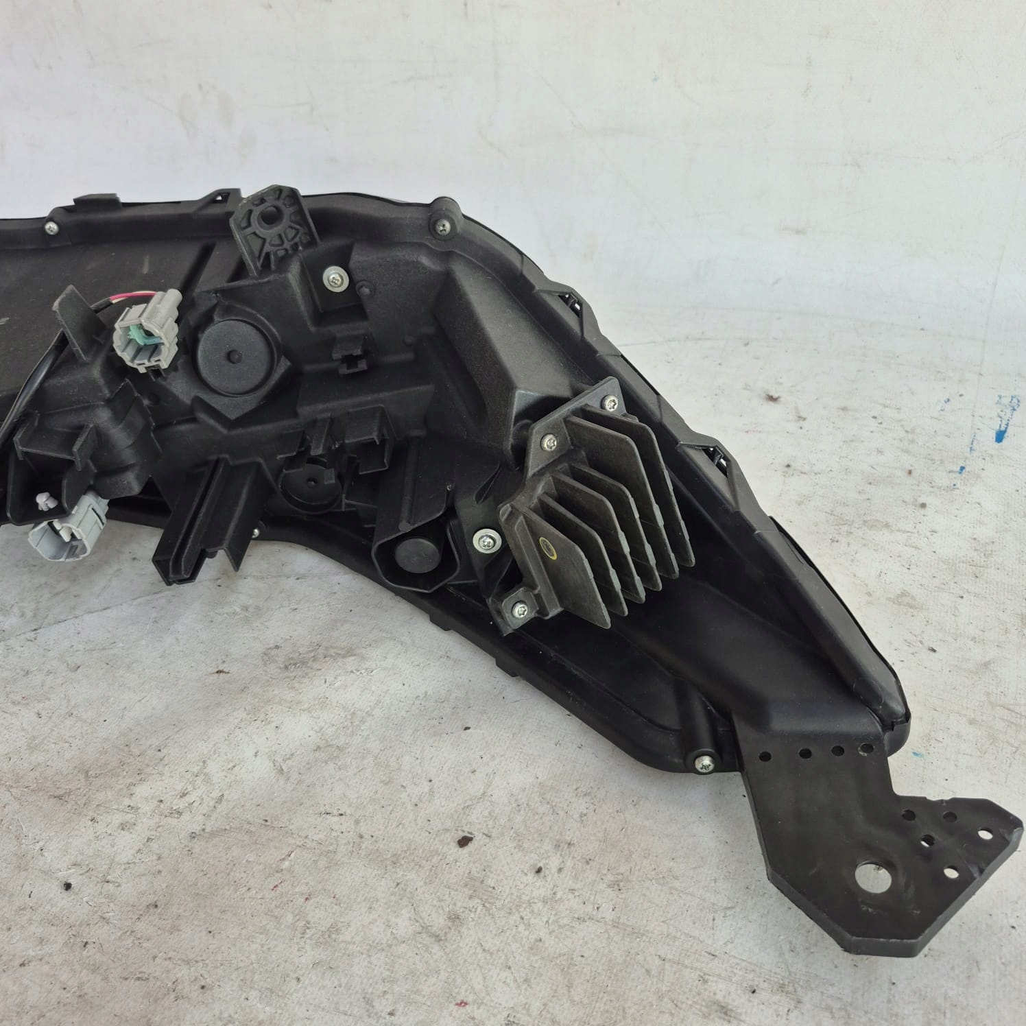 NISSAN X-TRAIL T33 IV 21- light left front front LED DRL