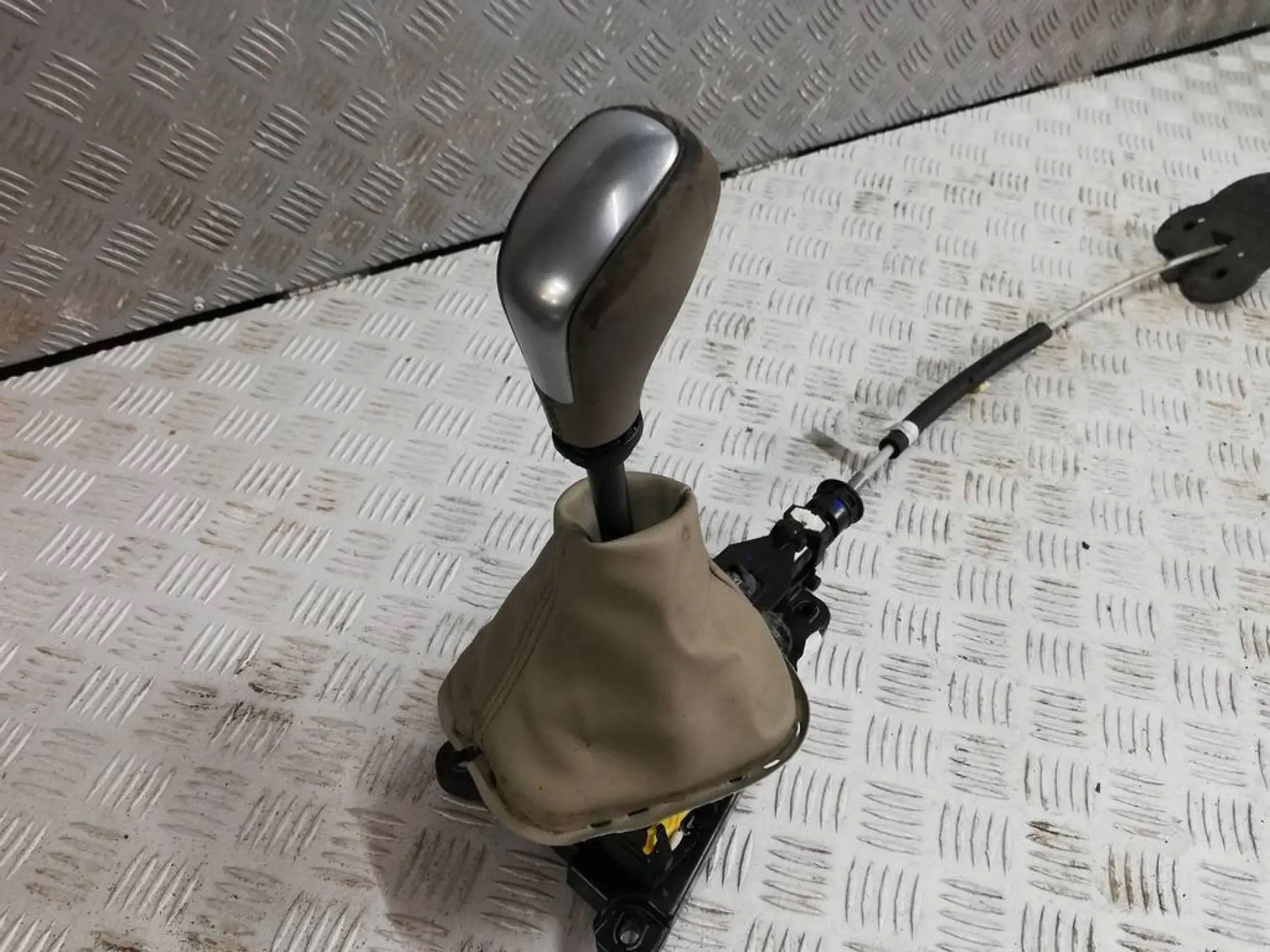 LEWAREK BIEGÓW RENAULT SCENIC III 2.0 16V AUTOMAT 8200792999 Producent części Renault OE