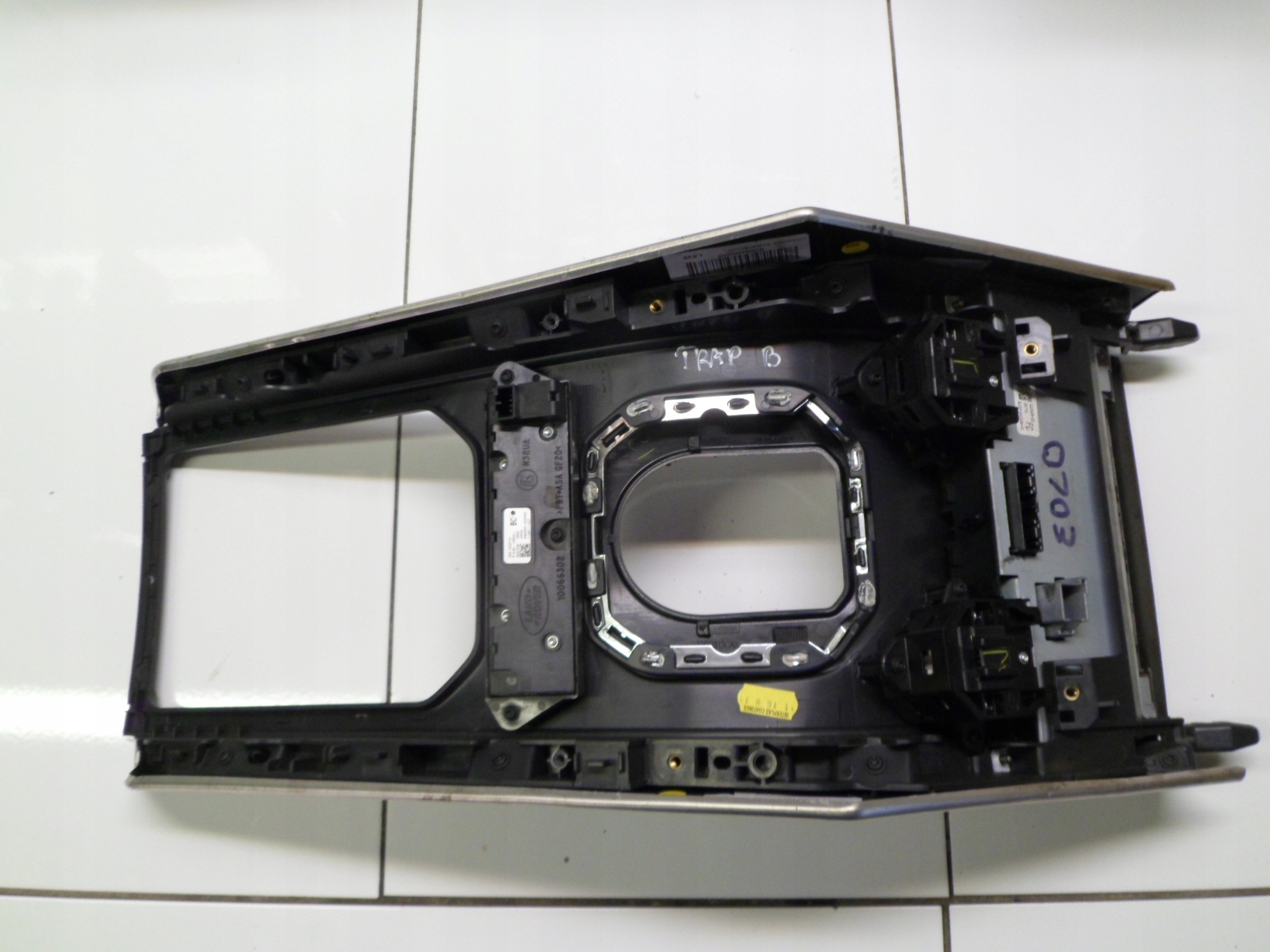 RANGE ROVER EVOQUE PANEL mitte des lüfters klimaanlage BJ32-14C239-FC