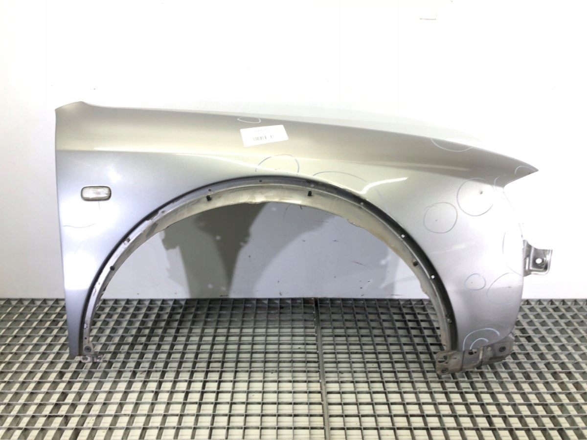 BŁOTNIK PRAWY PRZÓD AUDI A6 C5 Kombi 97-05